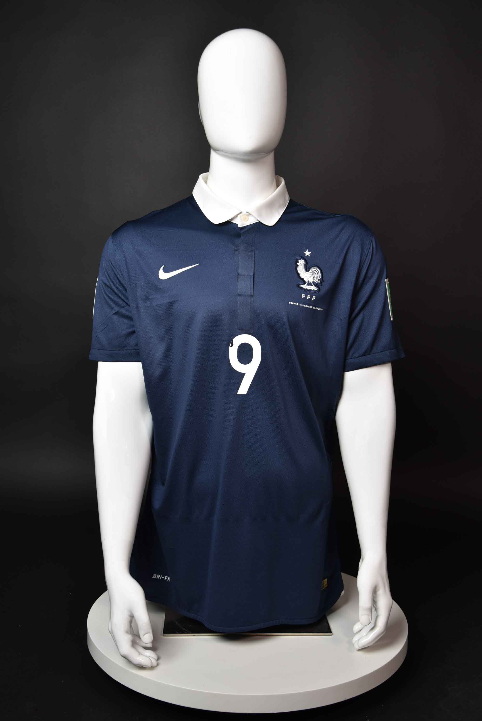 Оливие Жиру front photo