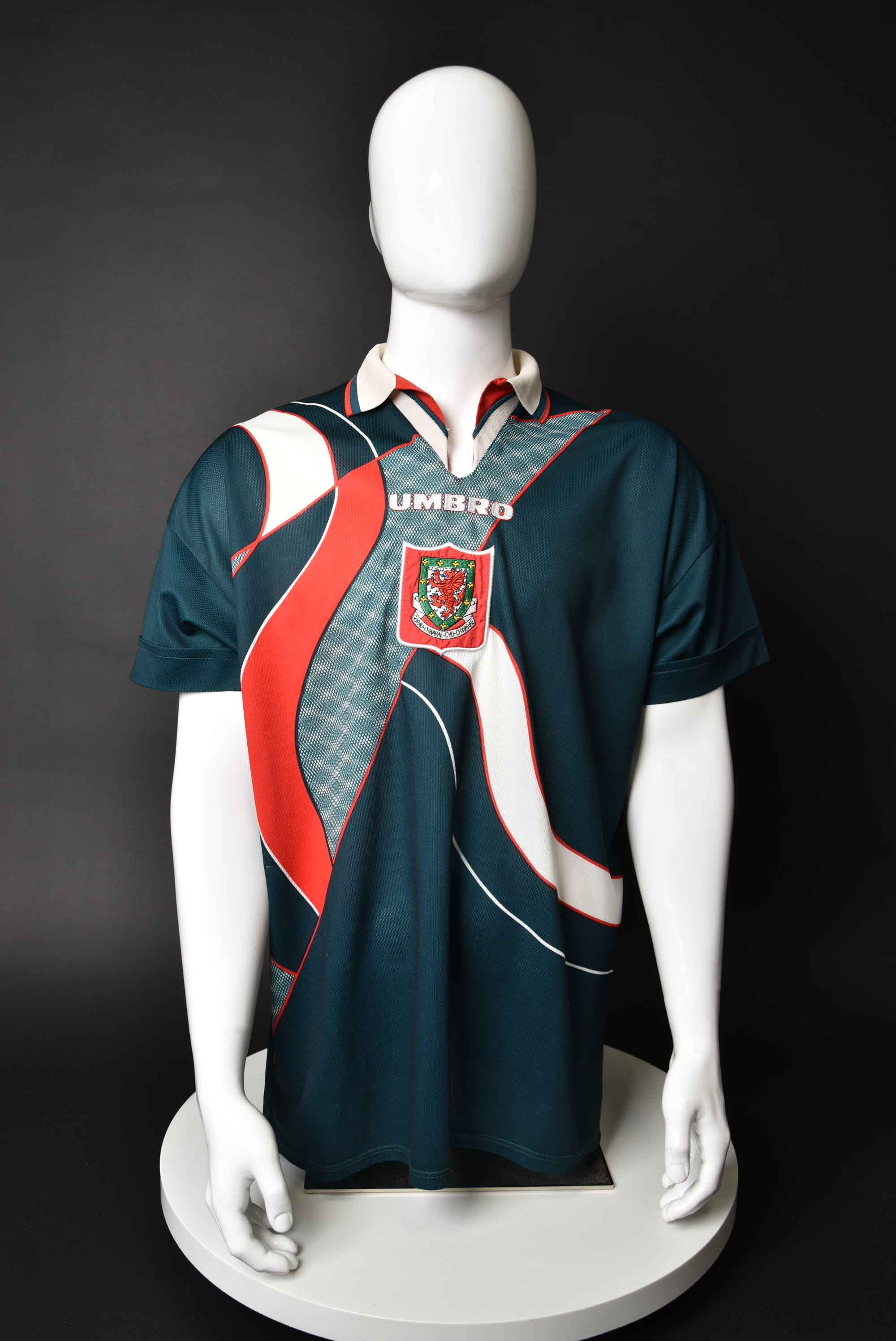 Гари Спийд front photo