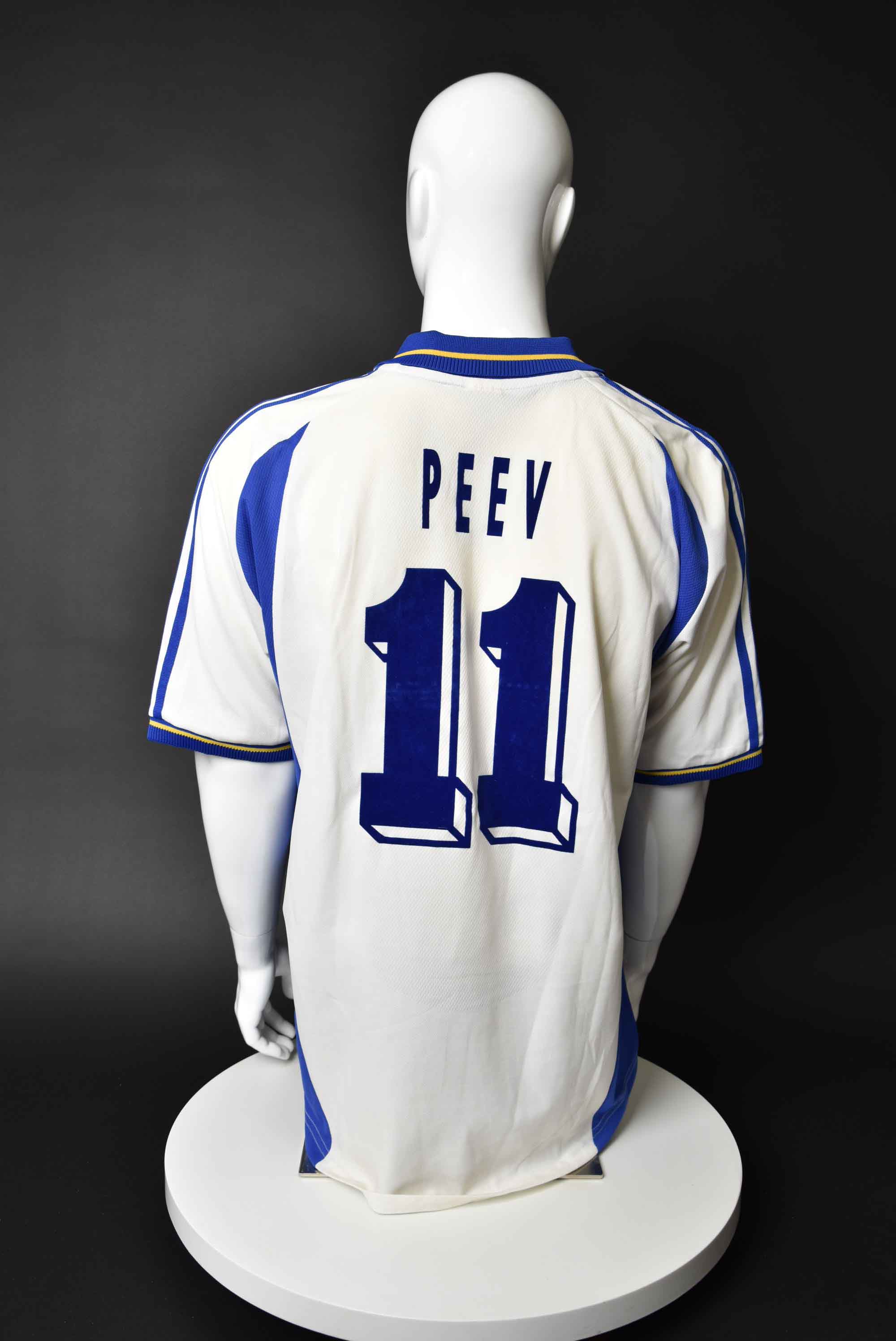 Георги Пеев back photo