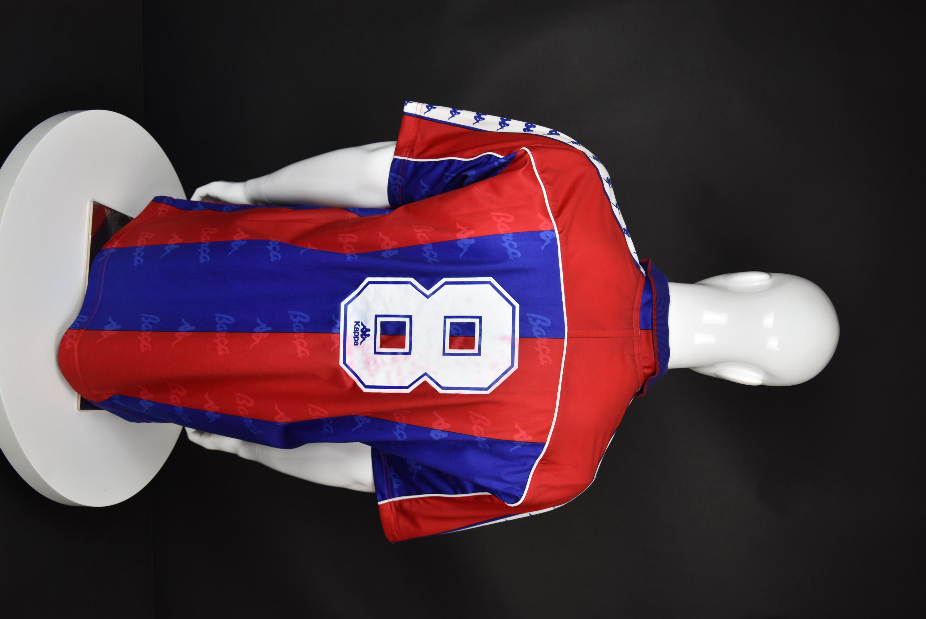 Христо Стоичков back photo