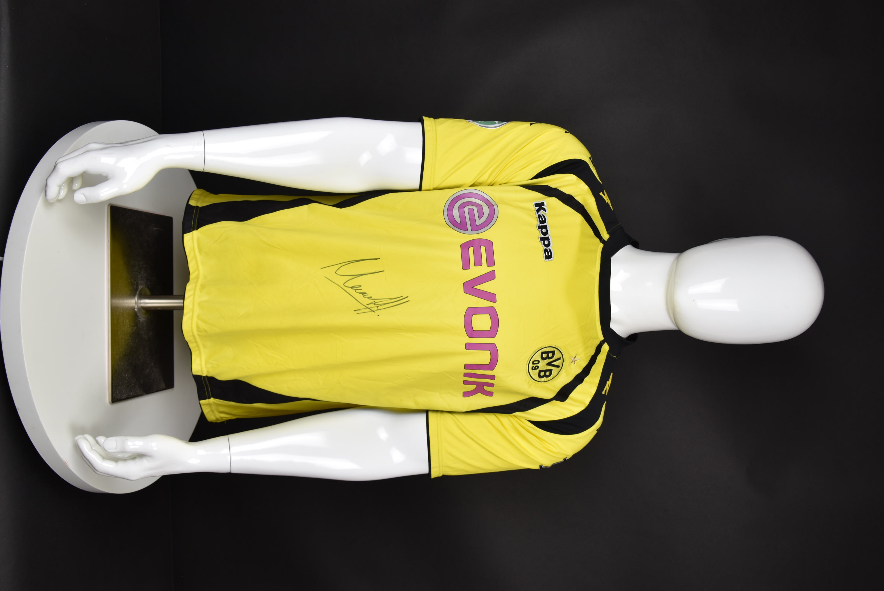 Михаил Александров front photo