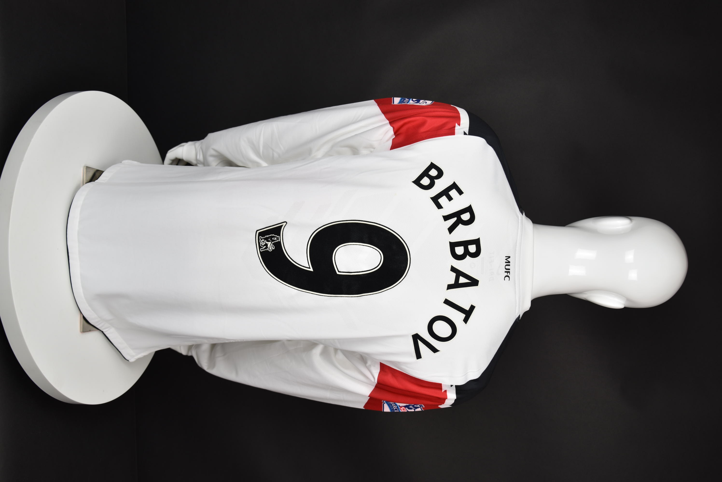 Димитър Бербатов back photo