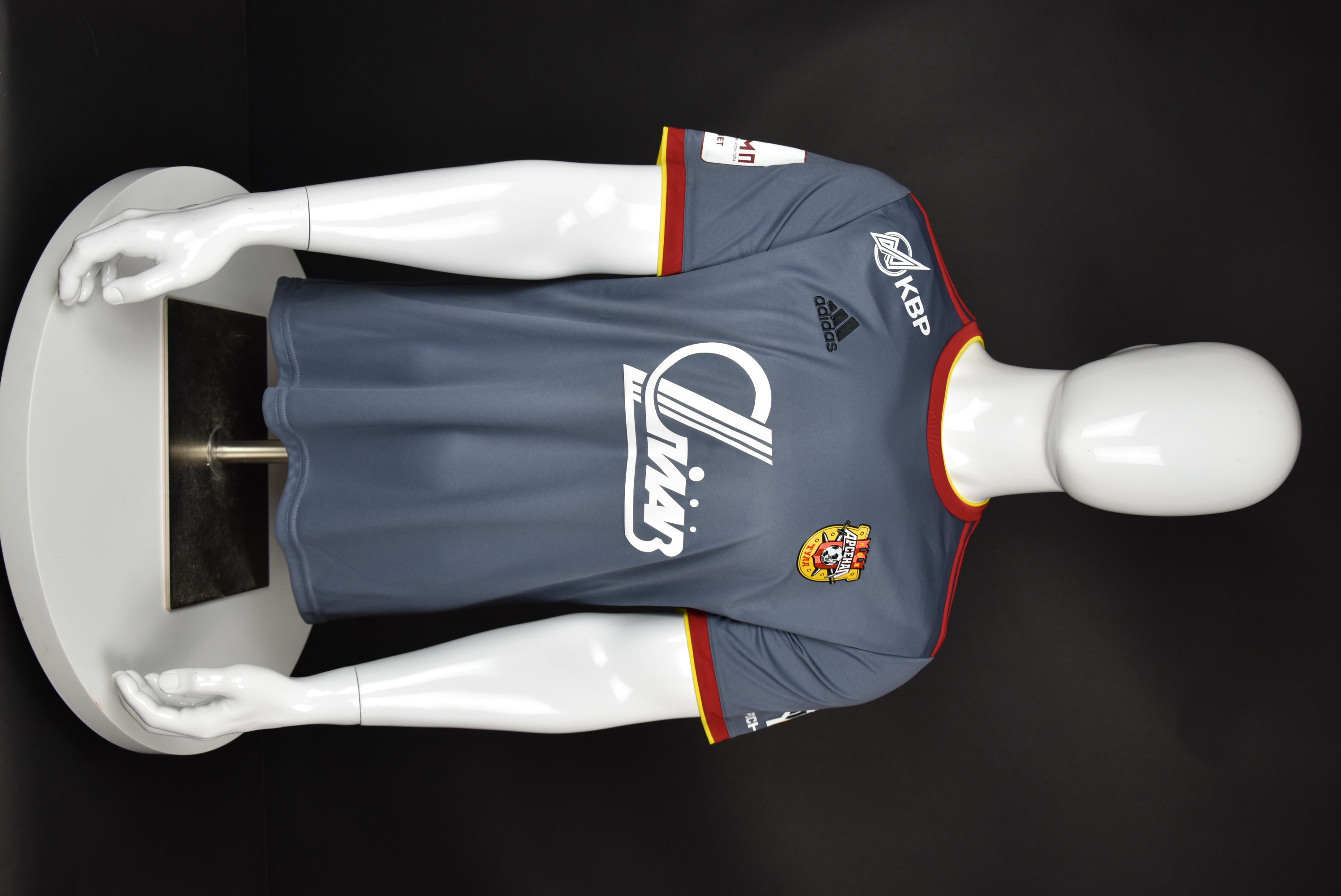 Георги Костадинов front photo