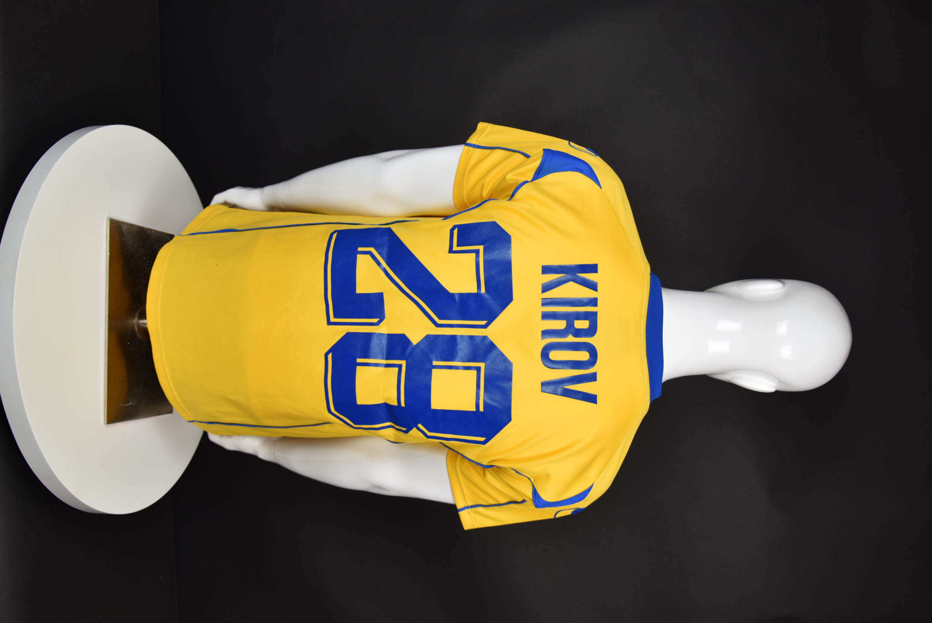 Александър Киров back photo