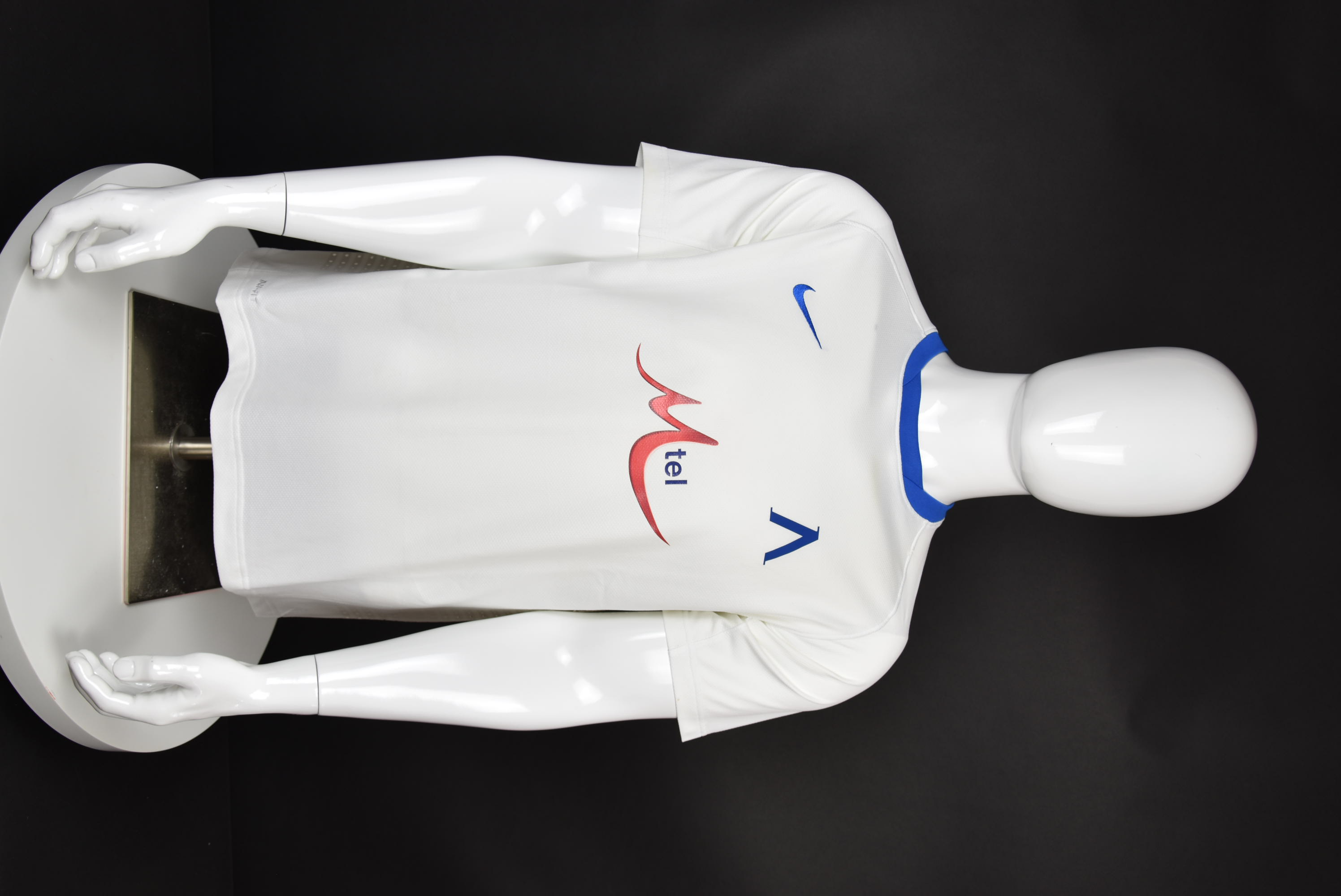 Тони Калво front photo