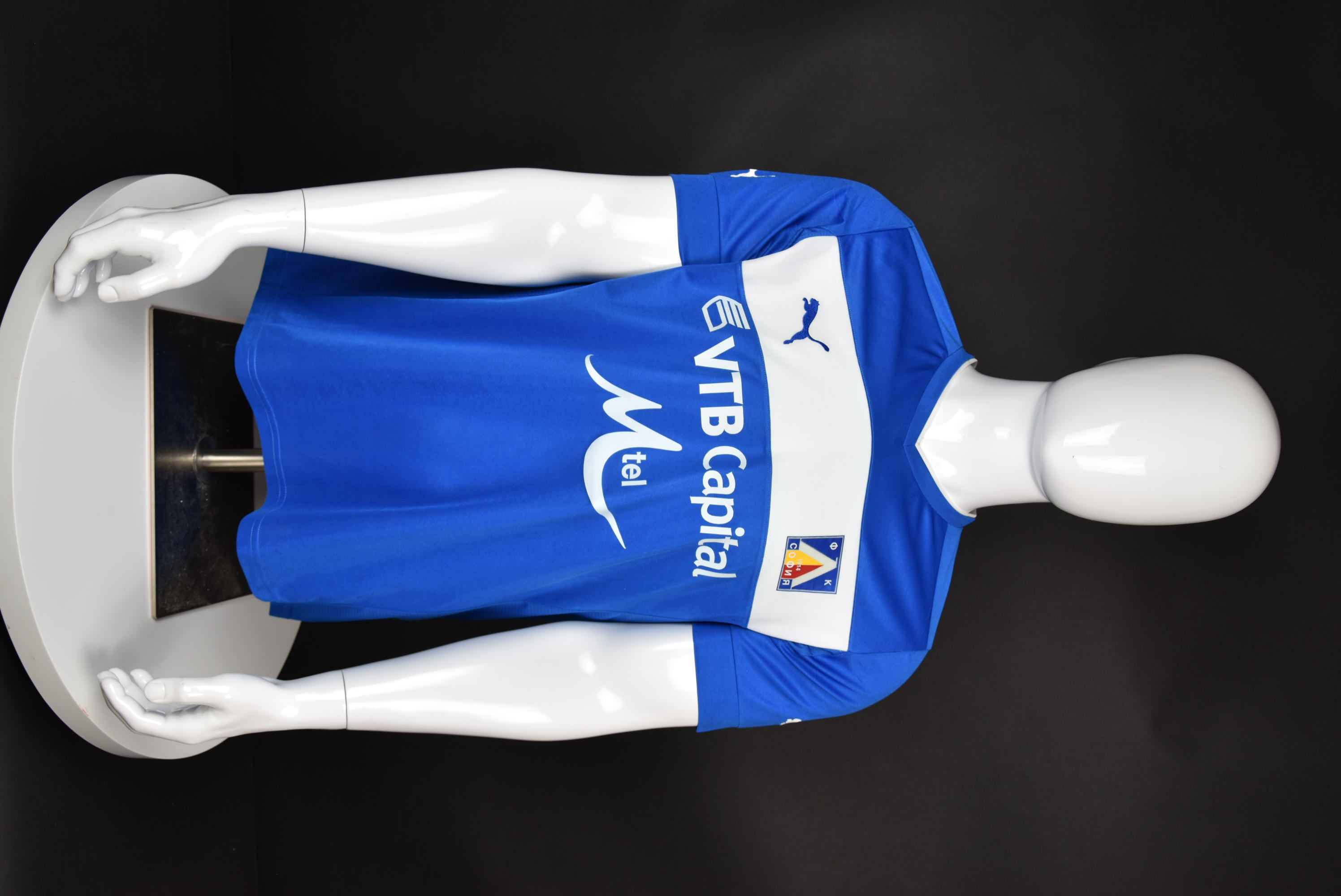 Жоао Силва front photo