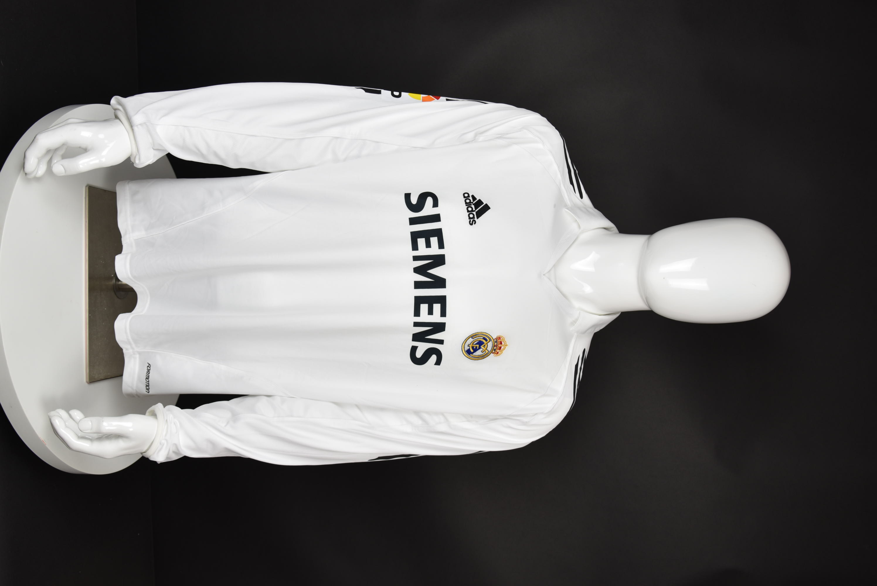 Раул Гонзалез Бланко front photo