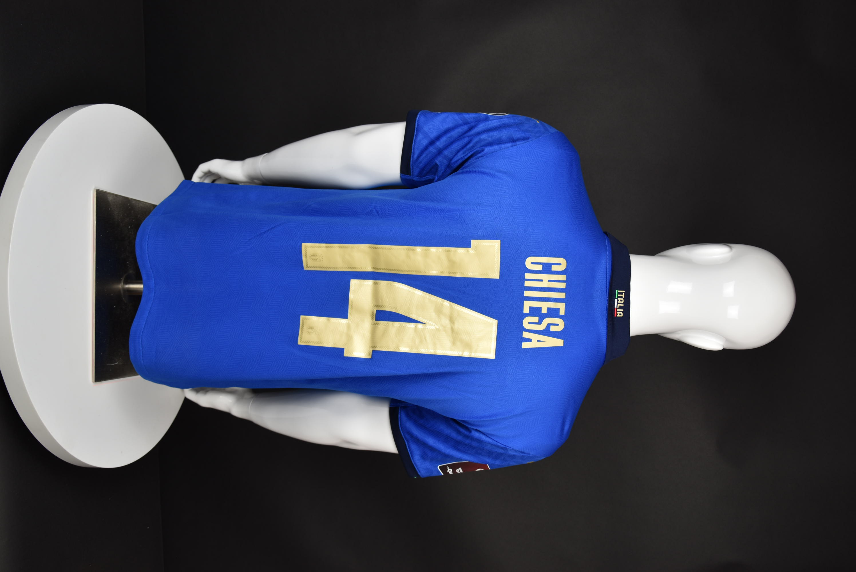 Федерико Киеза back photo