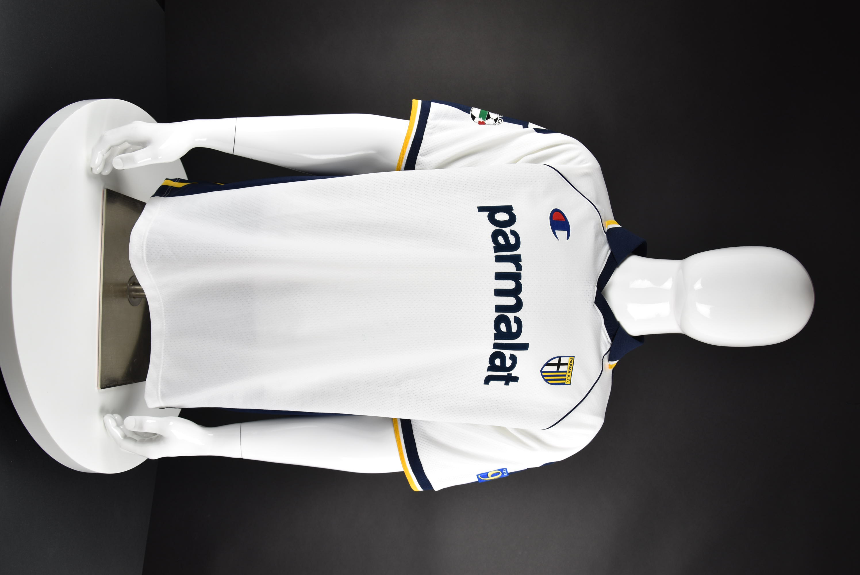 Адриано front photo