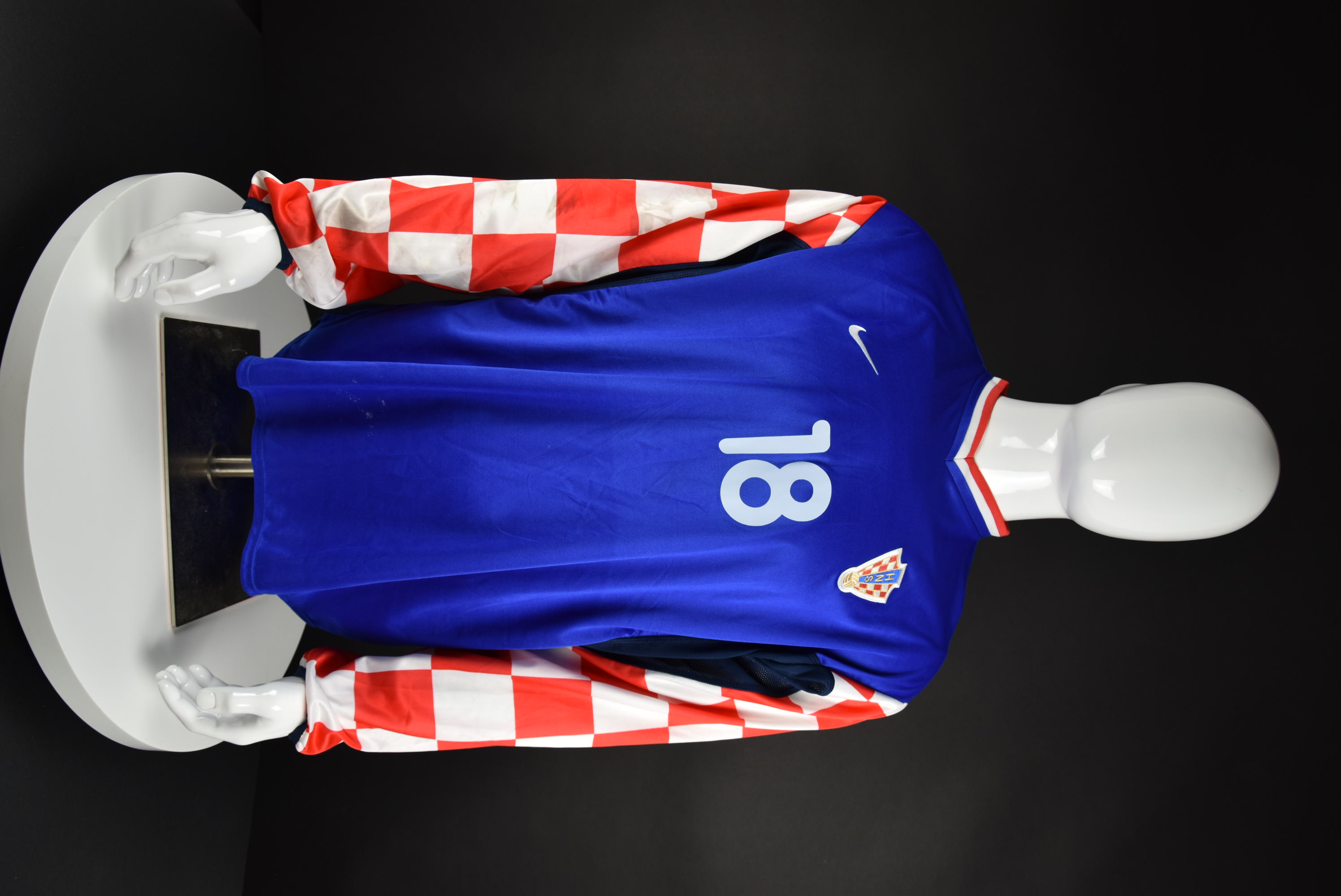 Ивица Олич front photo