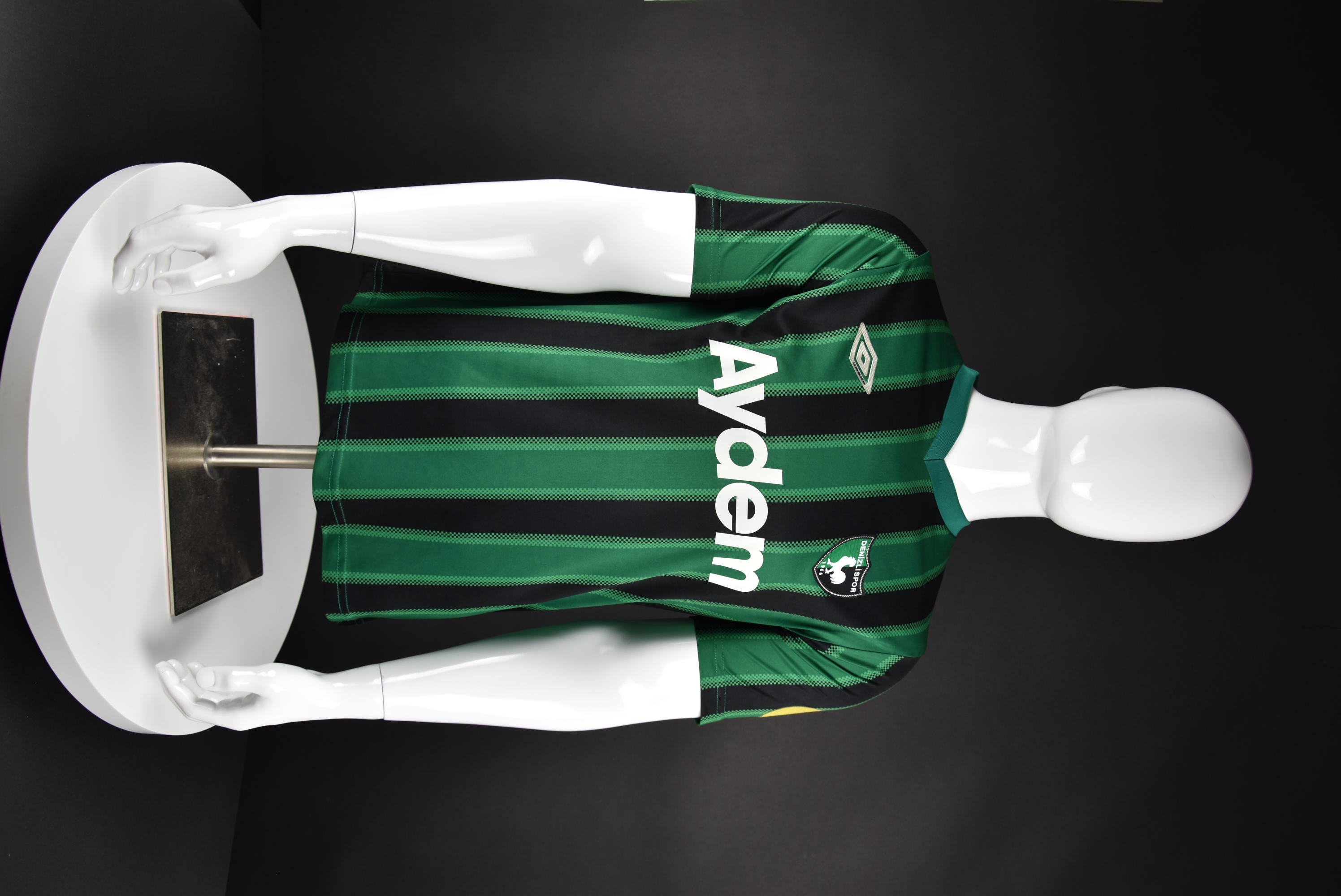 Илиян Йорданов front photo