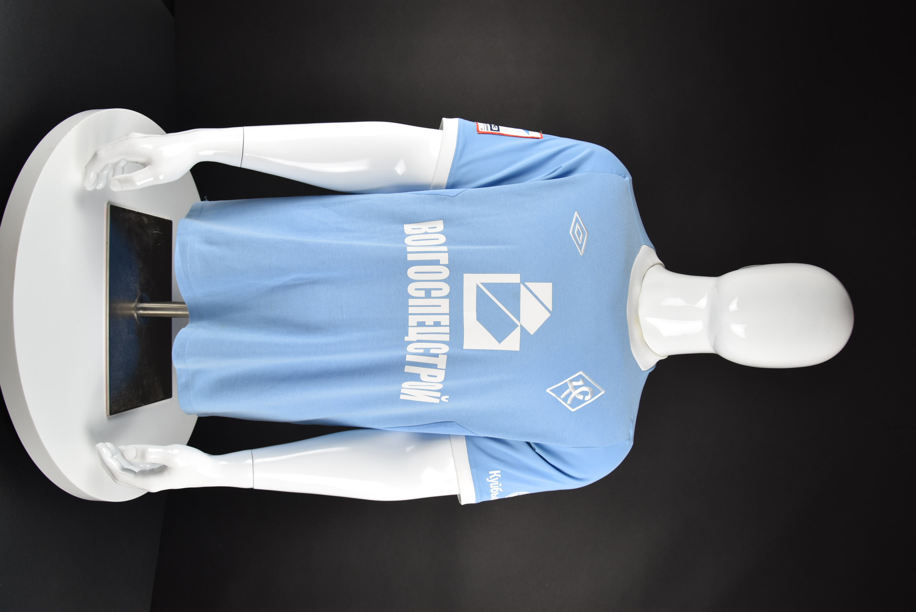 Димитър Макриев front photo