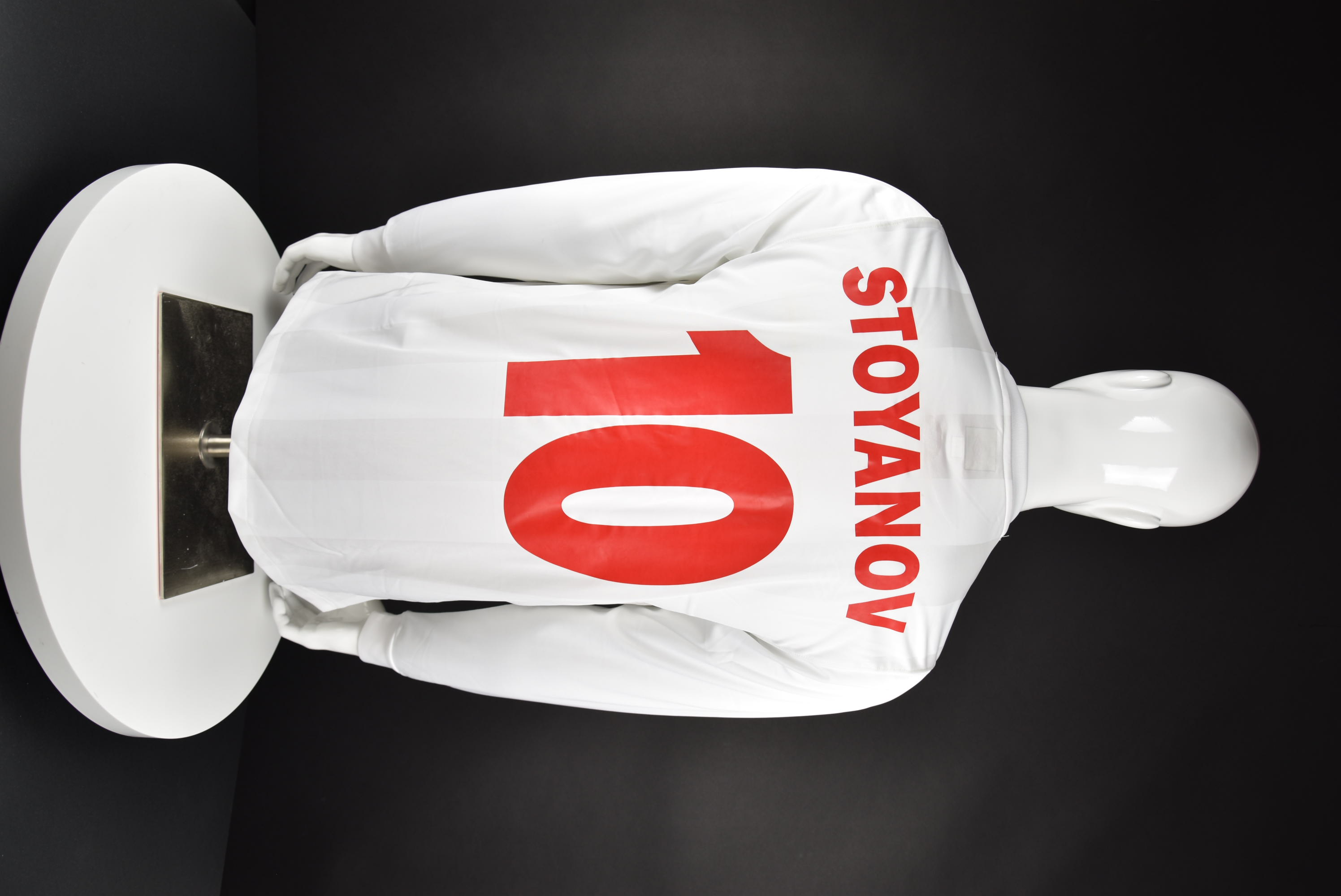 Иван Стоянов back photo