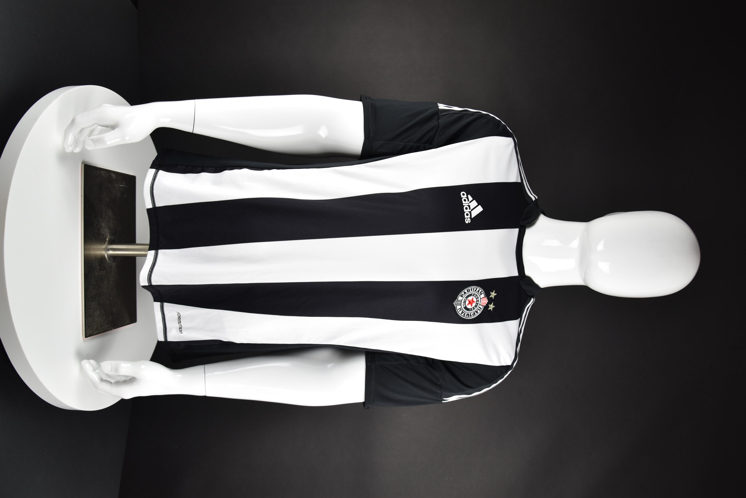 Иван Иванов front photo