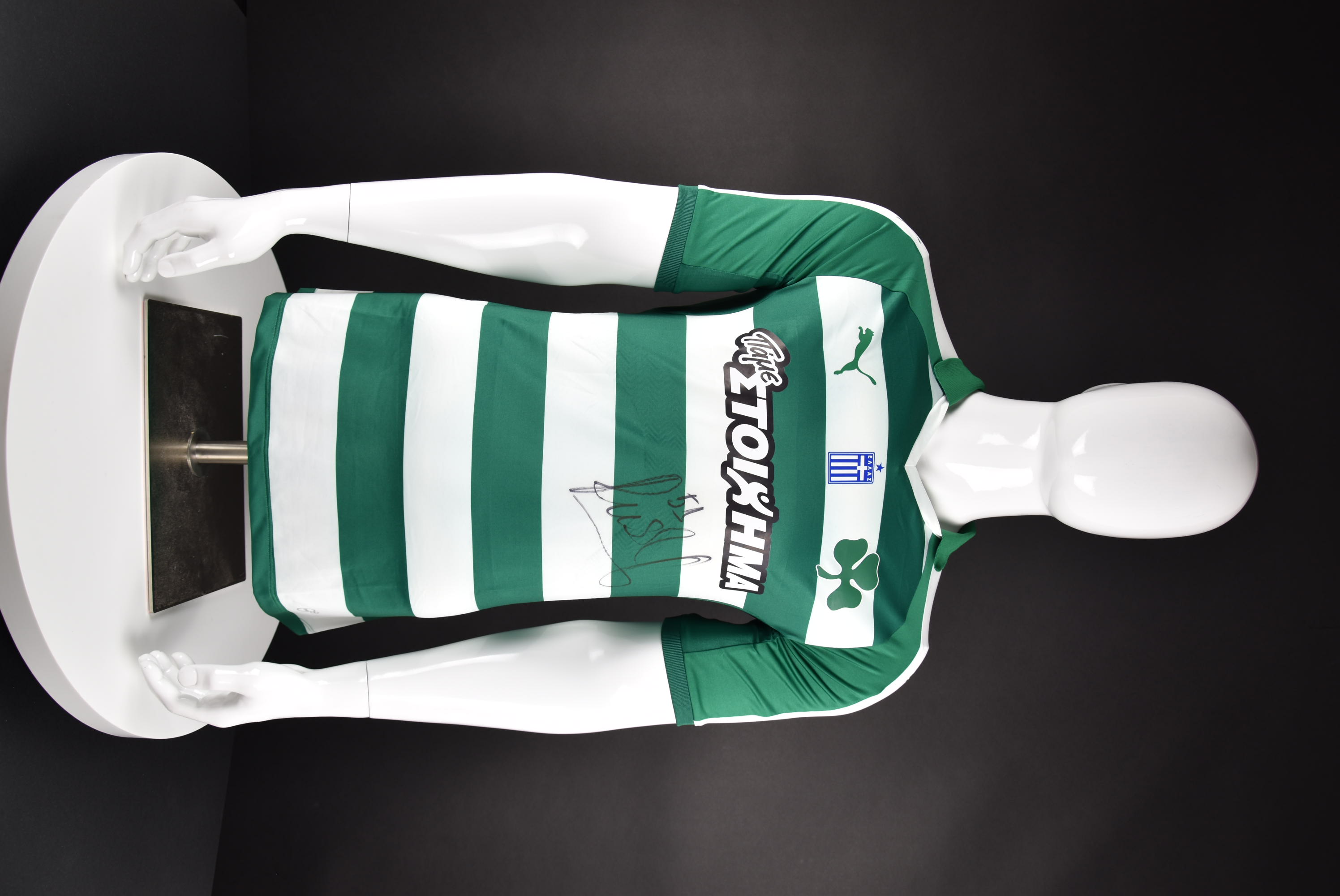 Иван Иванов front photo