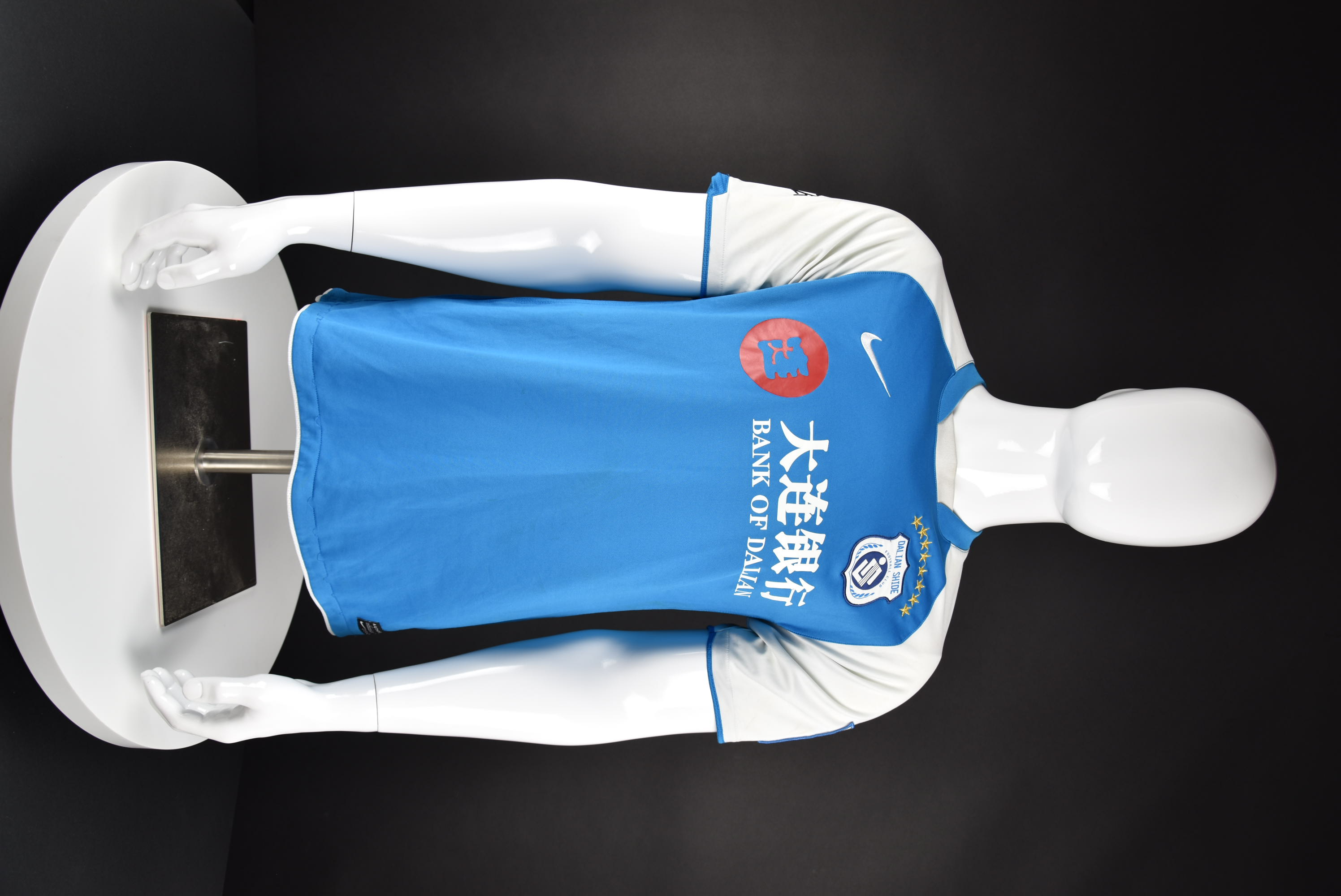 Мартин Камбуров front photo