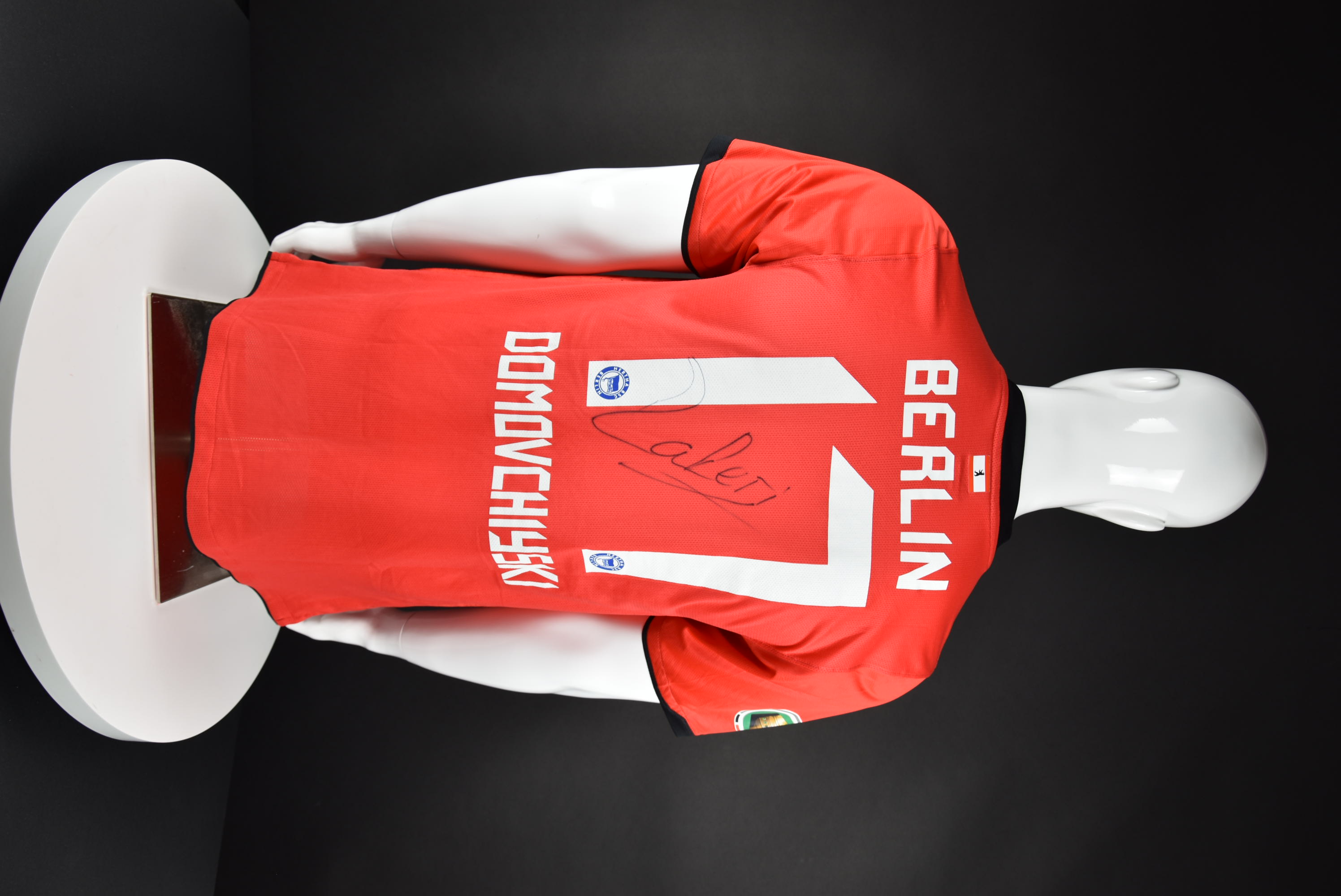 Валери Домовчийски back photo