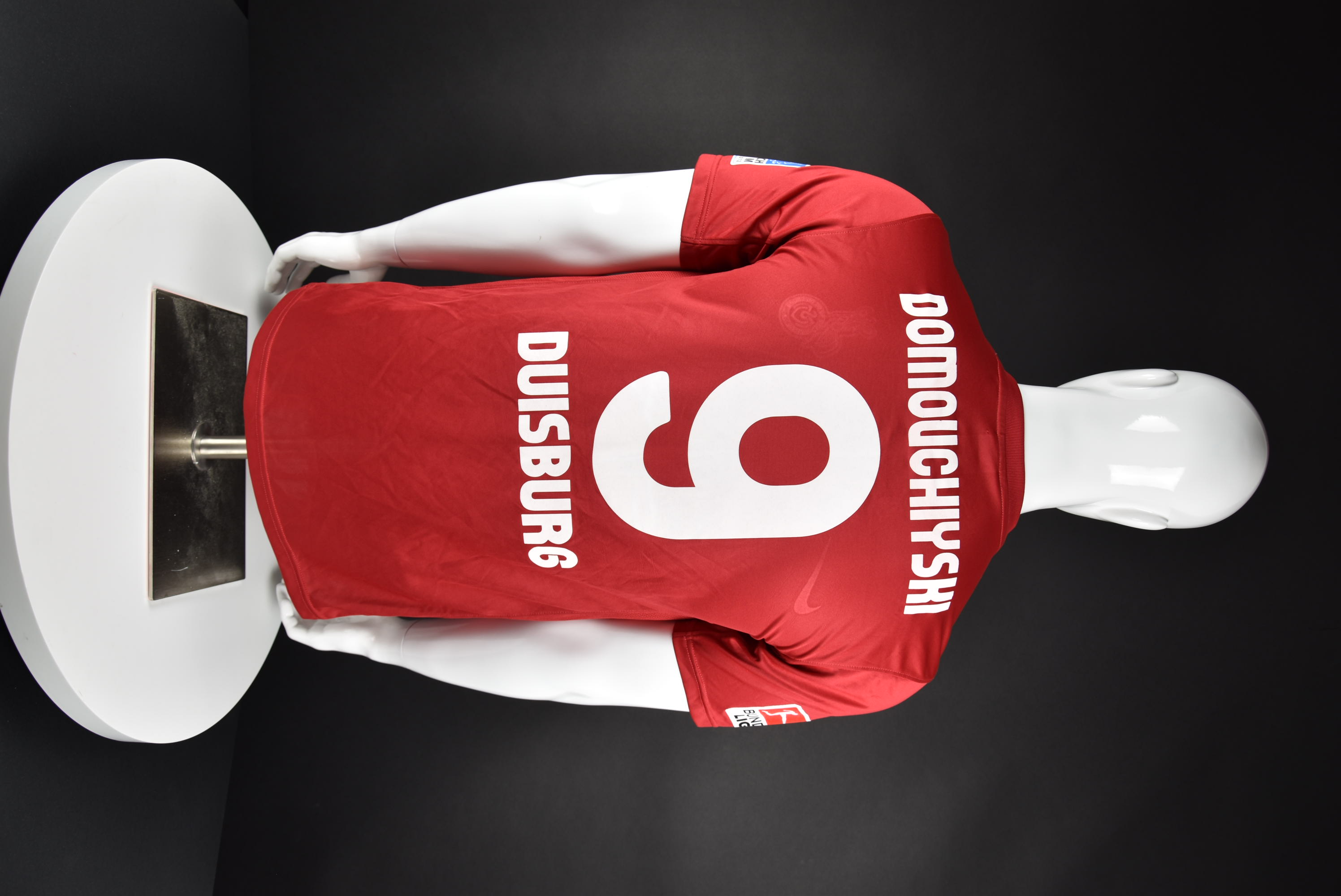 Валери Домовчийски back photo