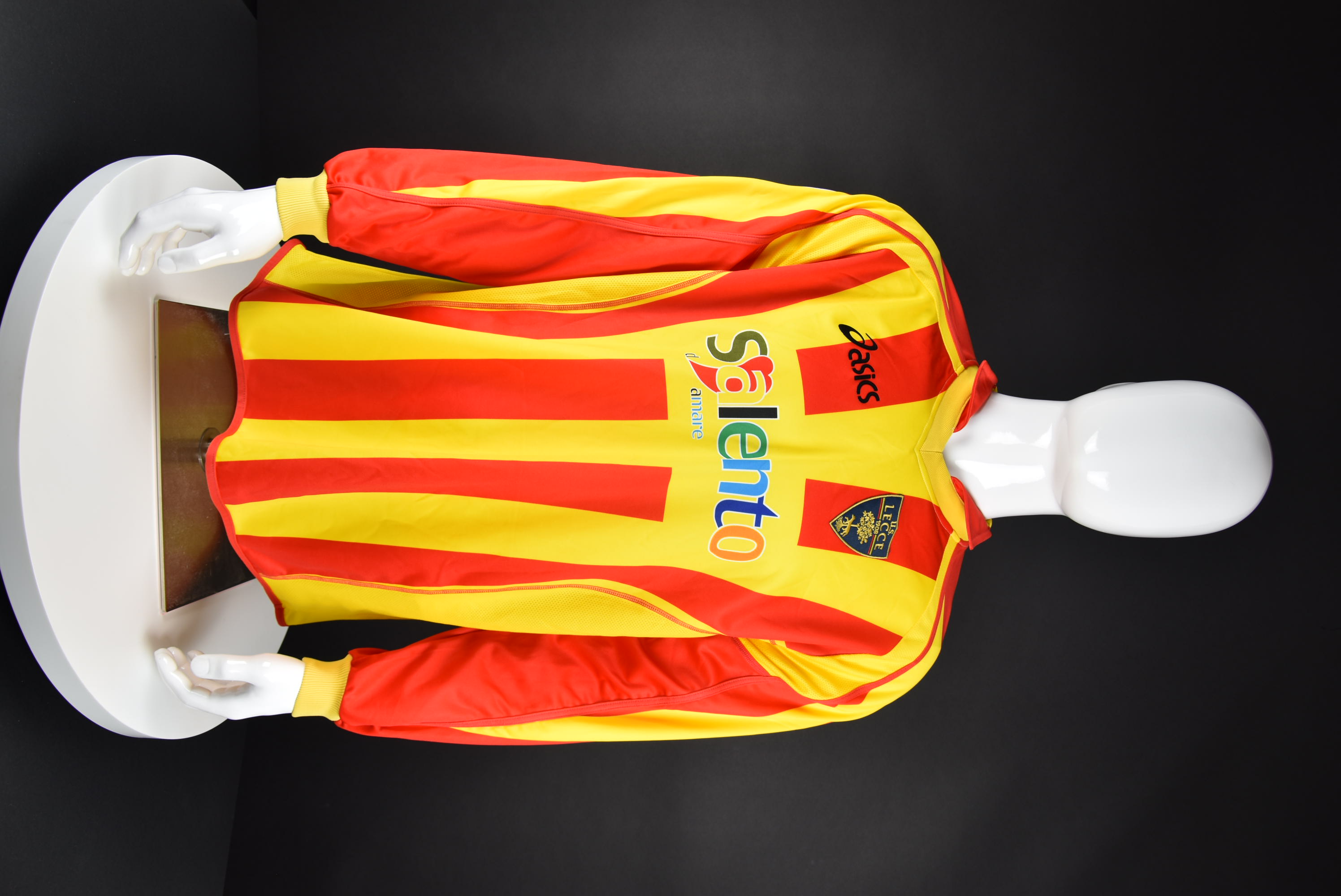 Валери Божинов front photo