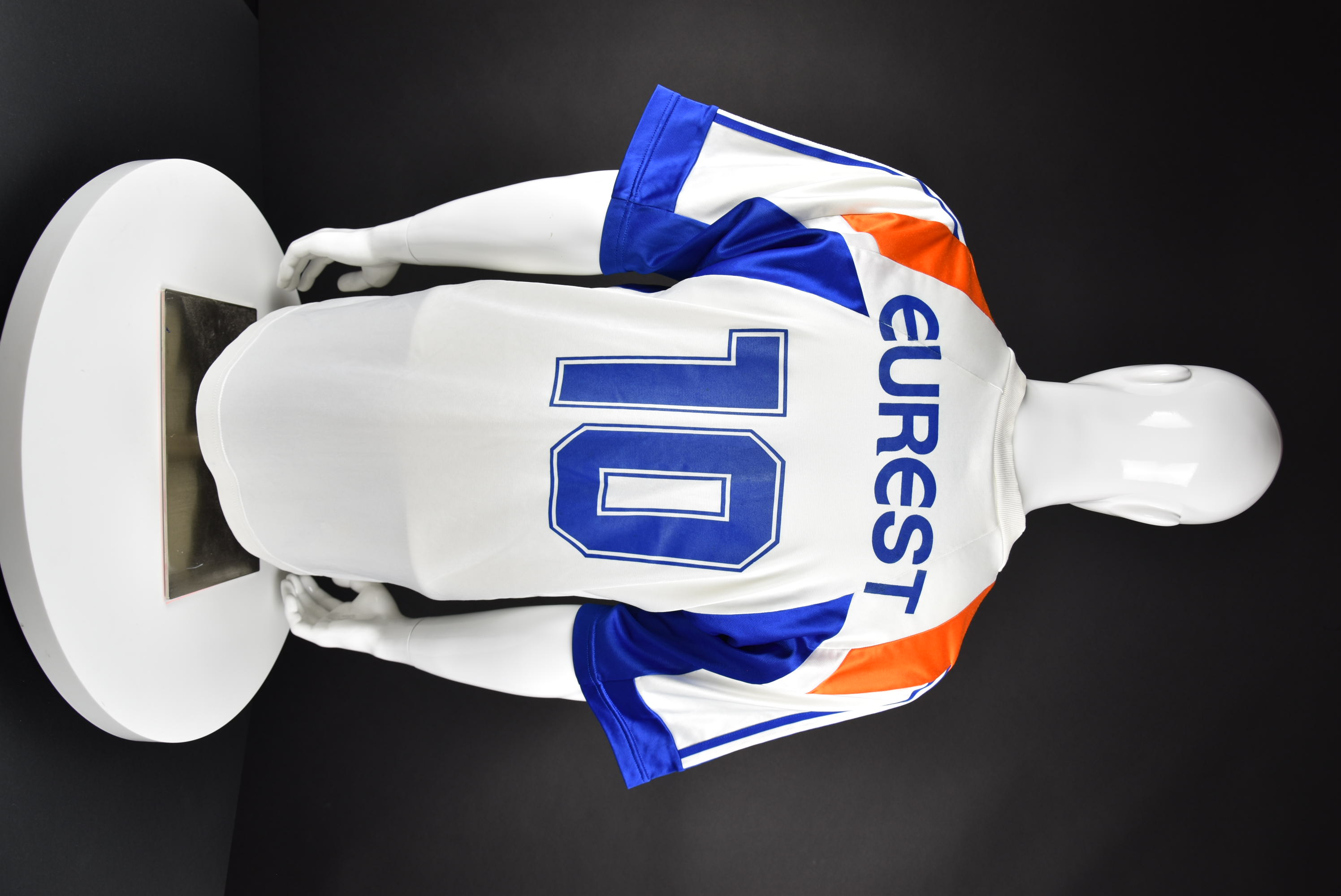 Николай Тодоров back photo