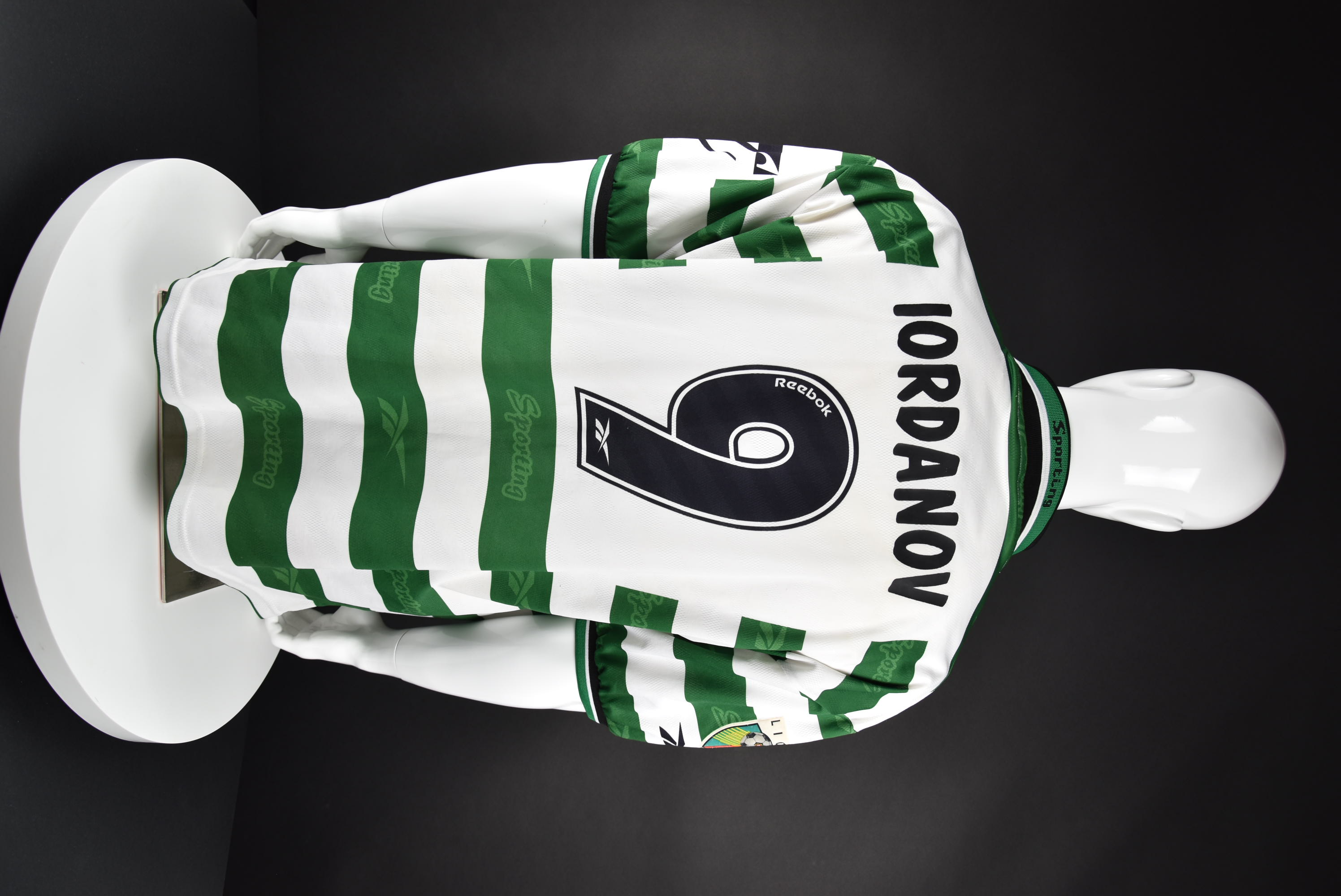 Ивайло Йорданов back photo