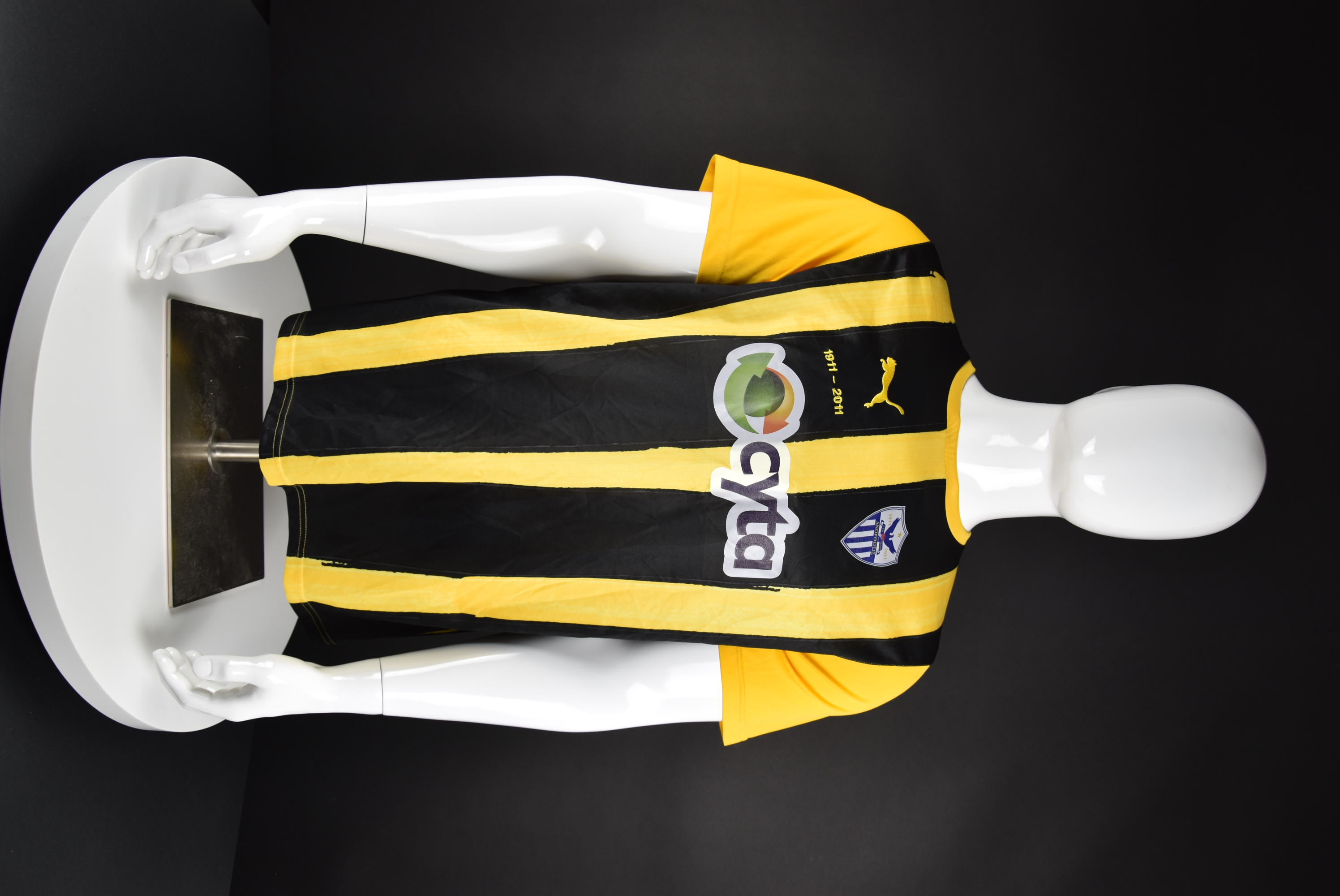 Емил Ангелов front photo