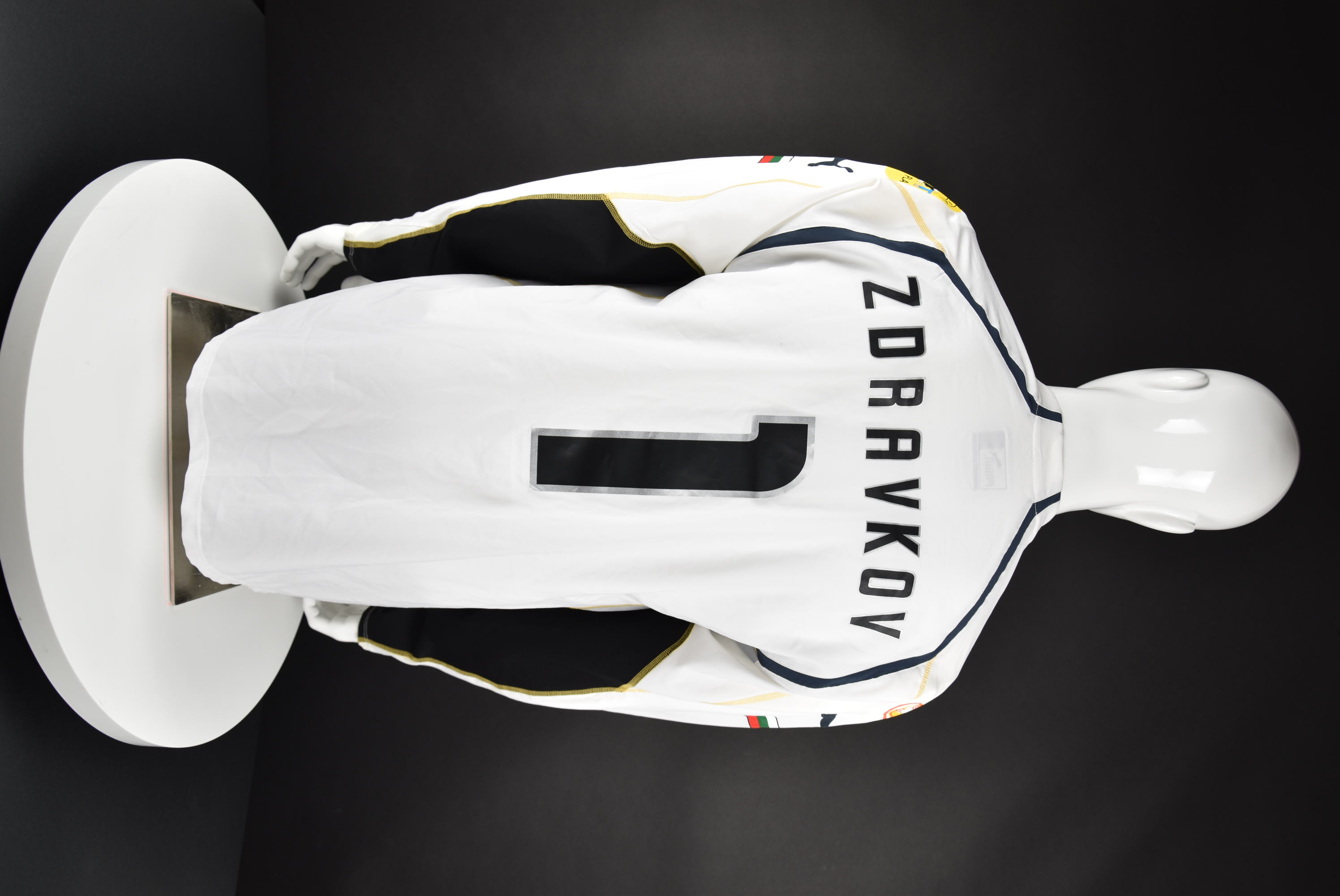 Здравко Здравков back photo