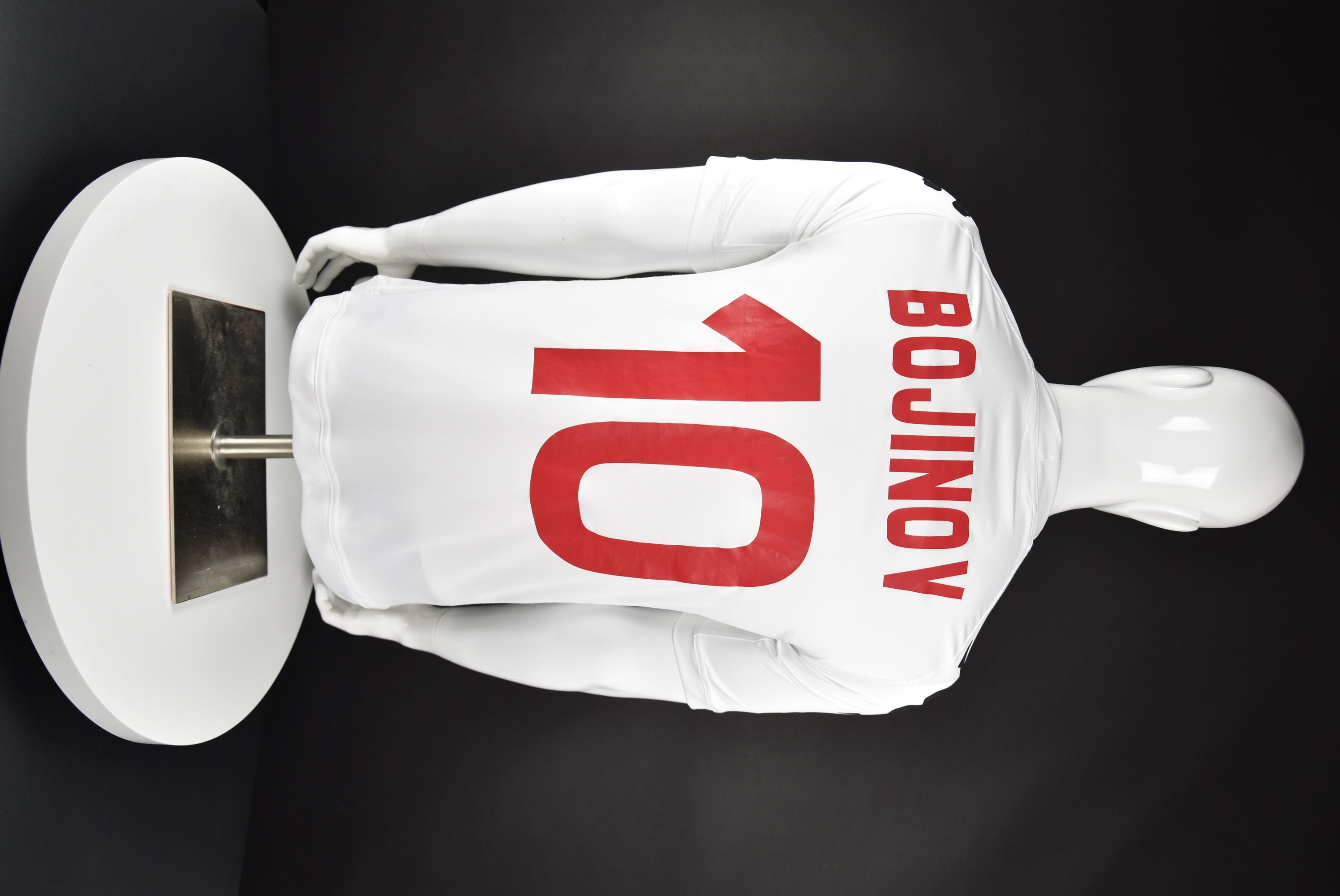 Валери Божинов back photo