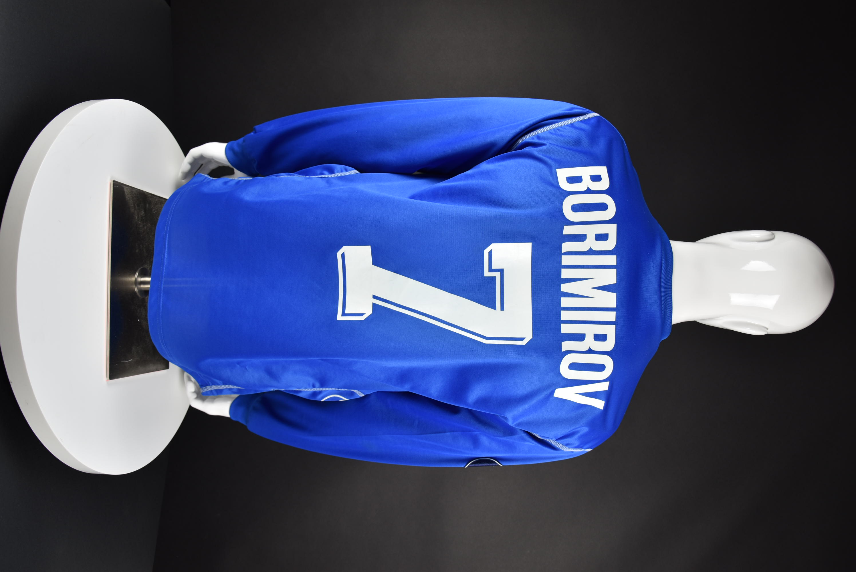 Даниел Боримиров back photo