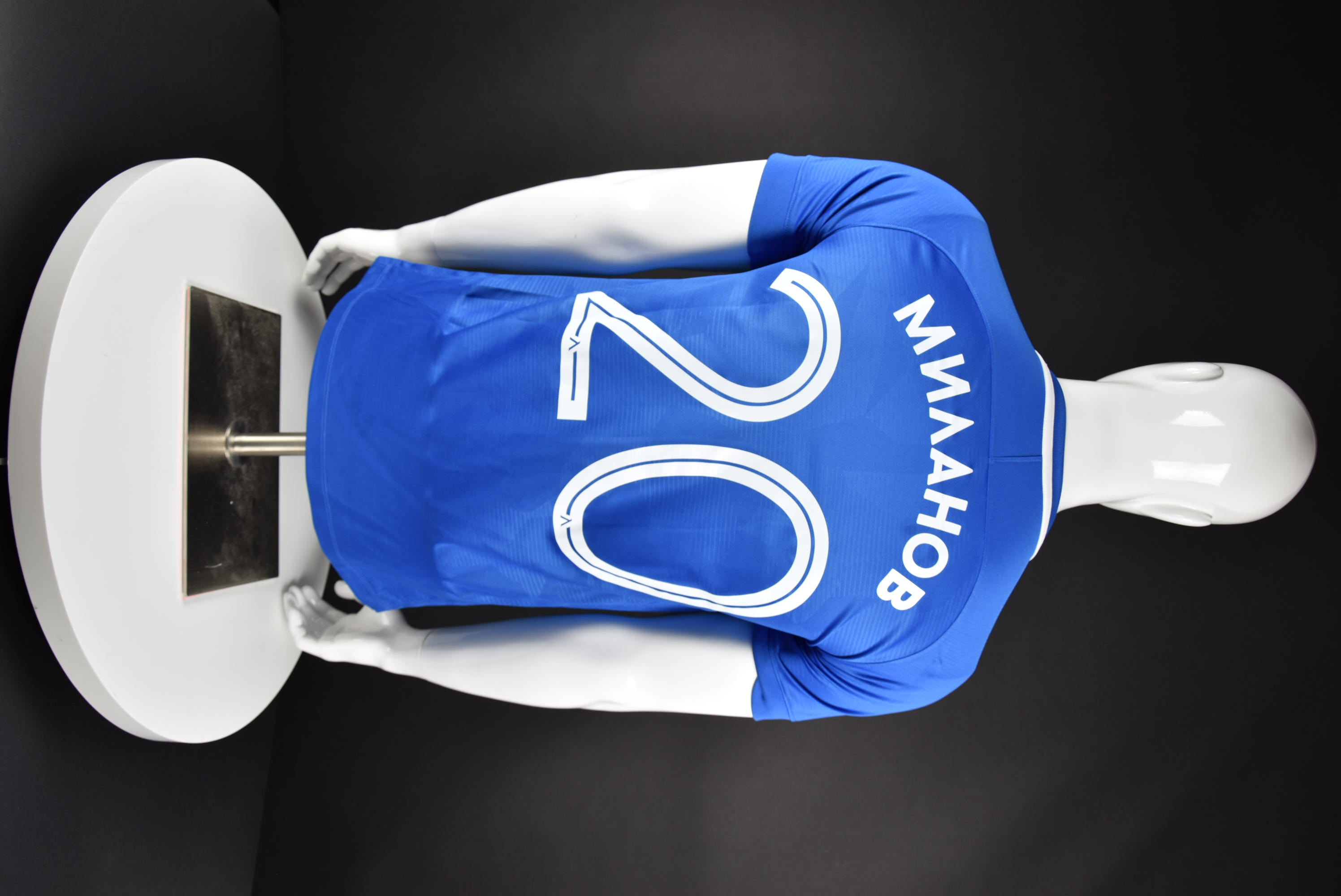 Живко Миланов back photo