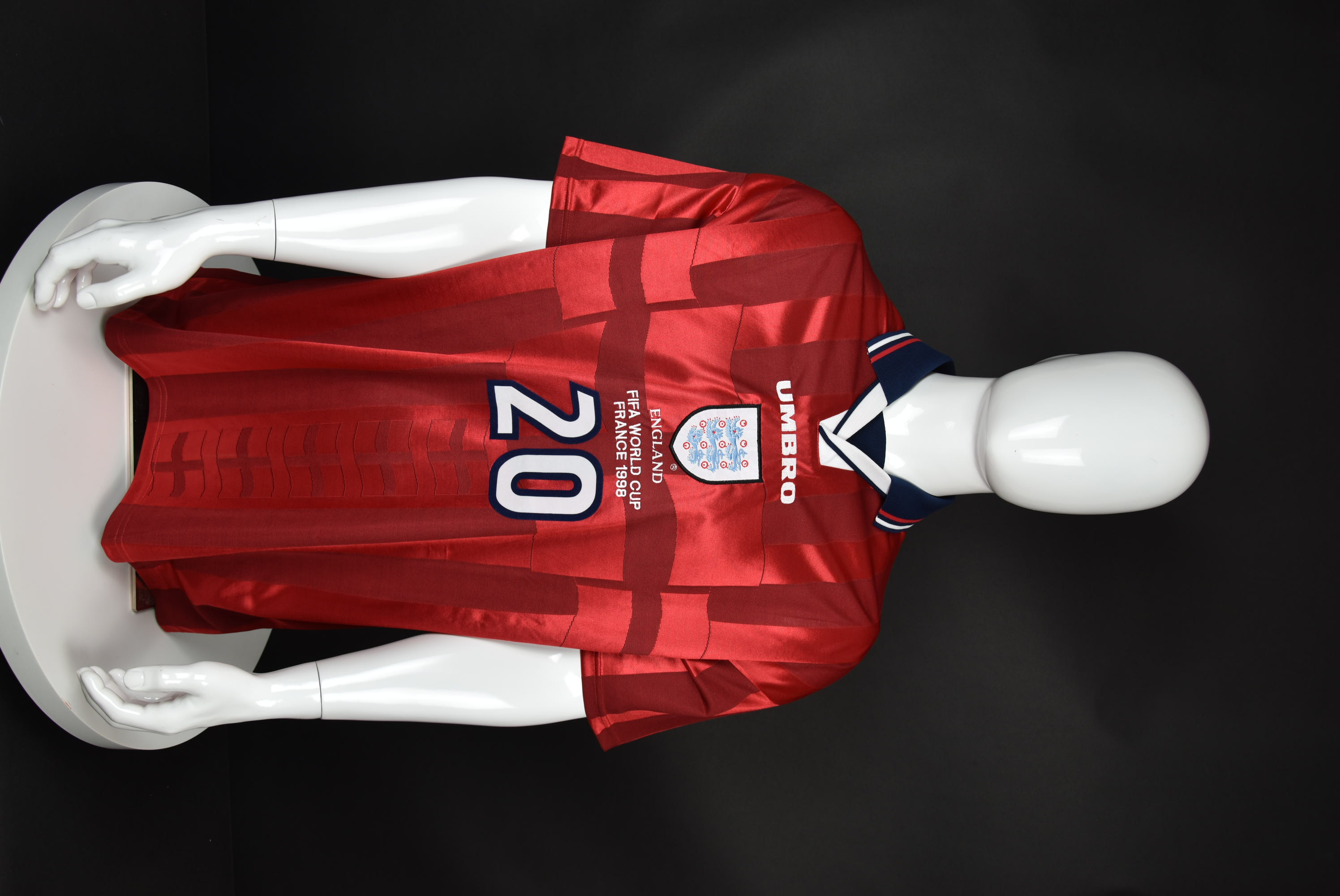 Майкъл Оуен front photo