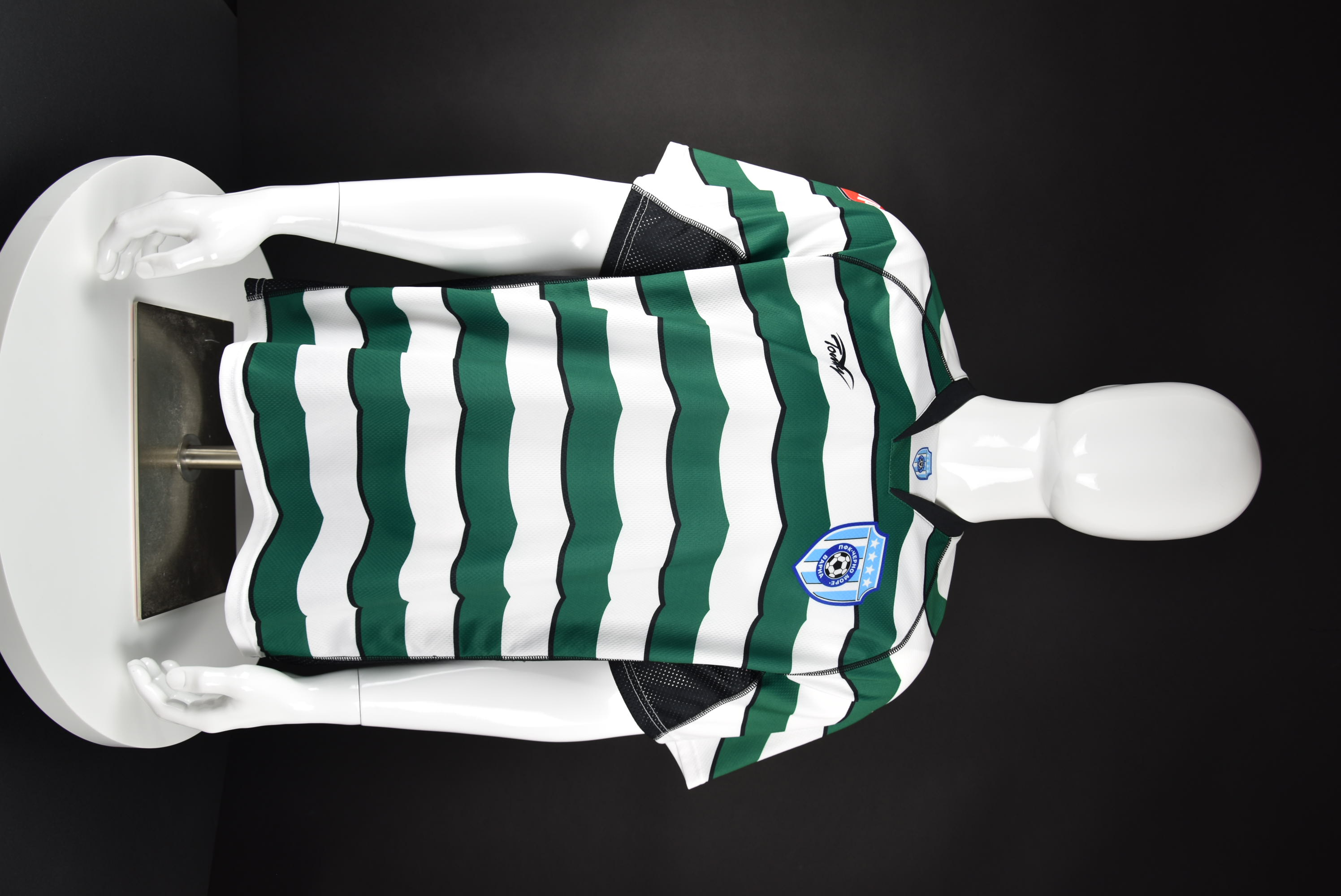 Александър Александров front photo