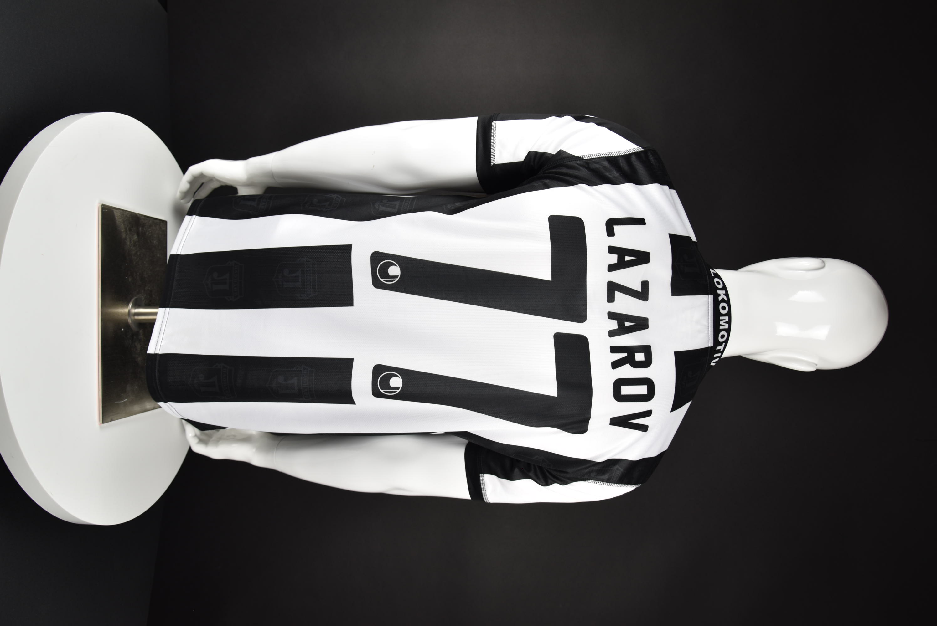 Здравко Лазаров back photo