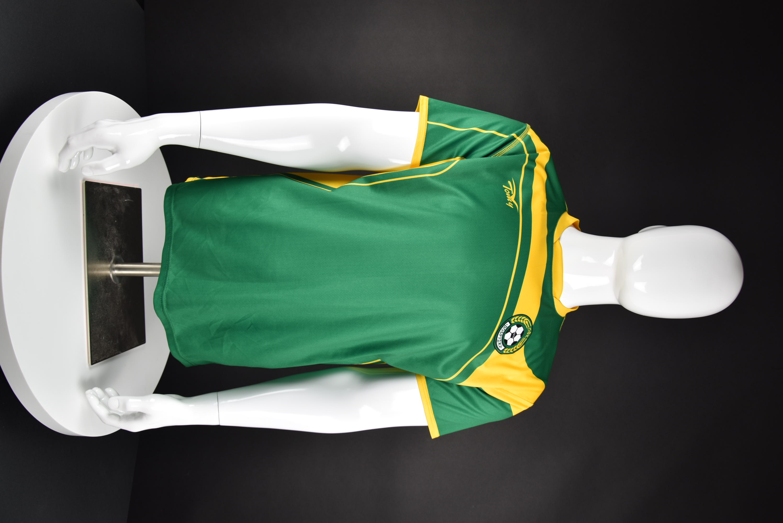 Милен Петков front photo