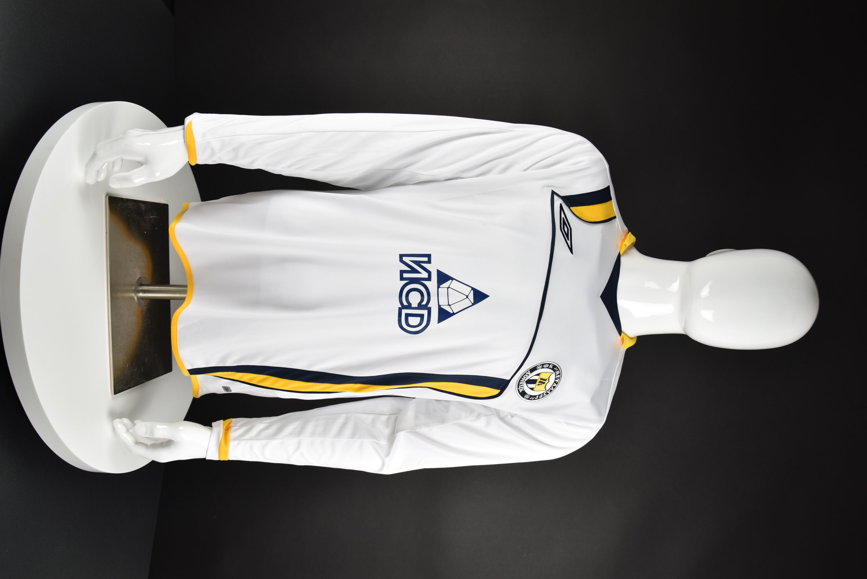 Николай Костов front photo