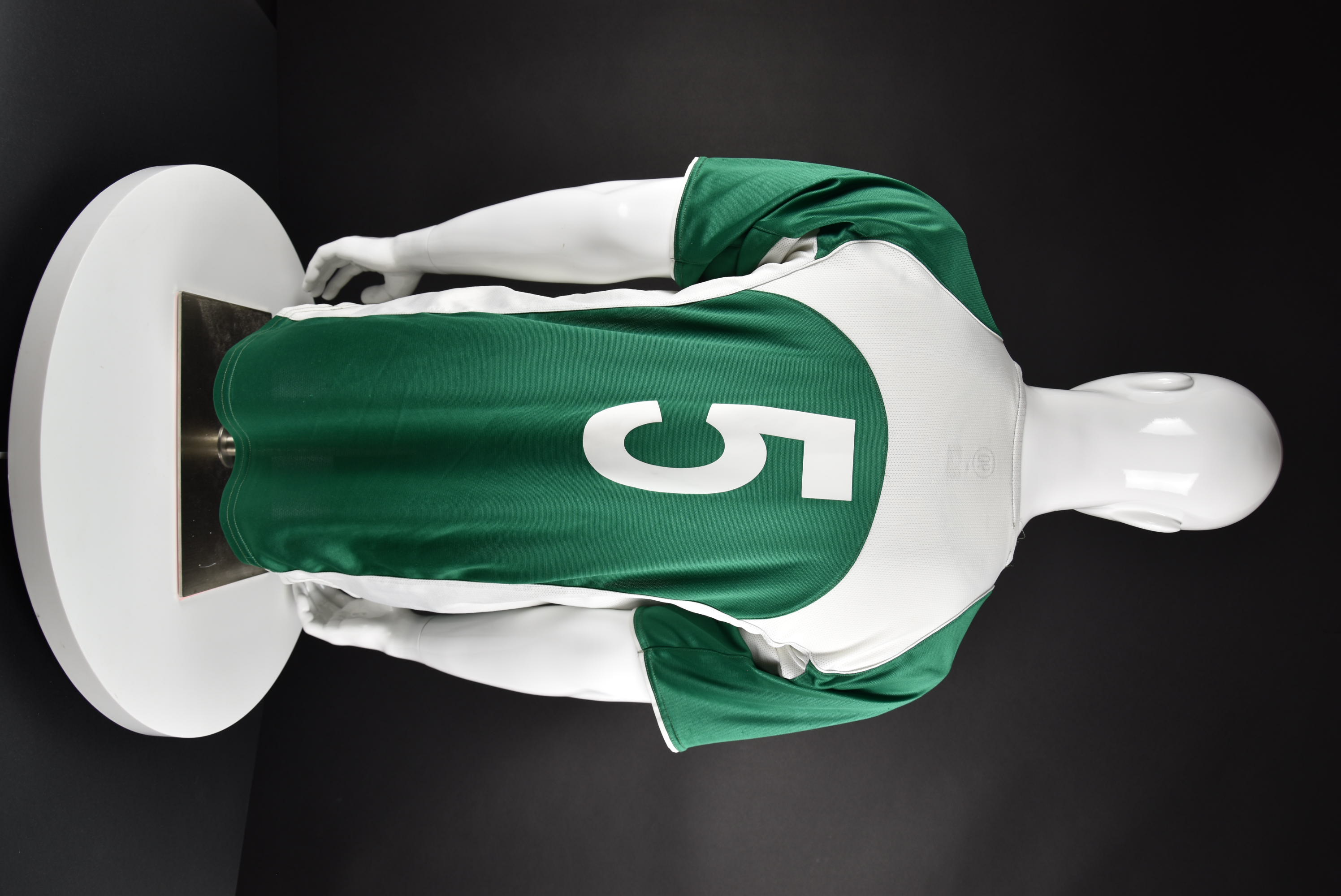 Неизвестен back photo