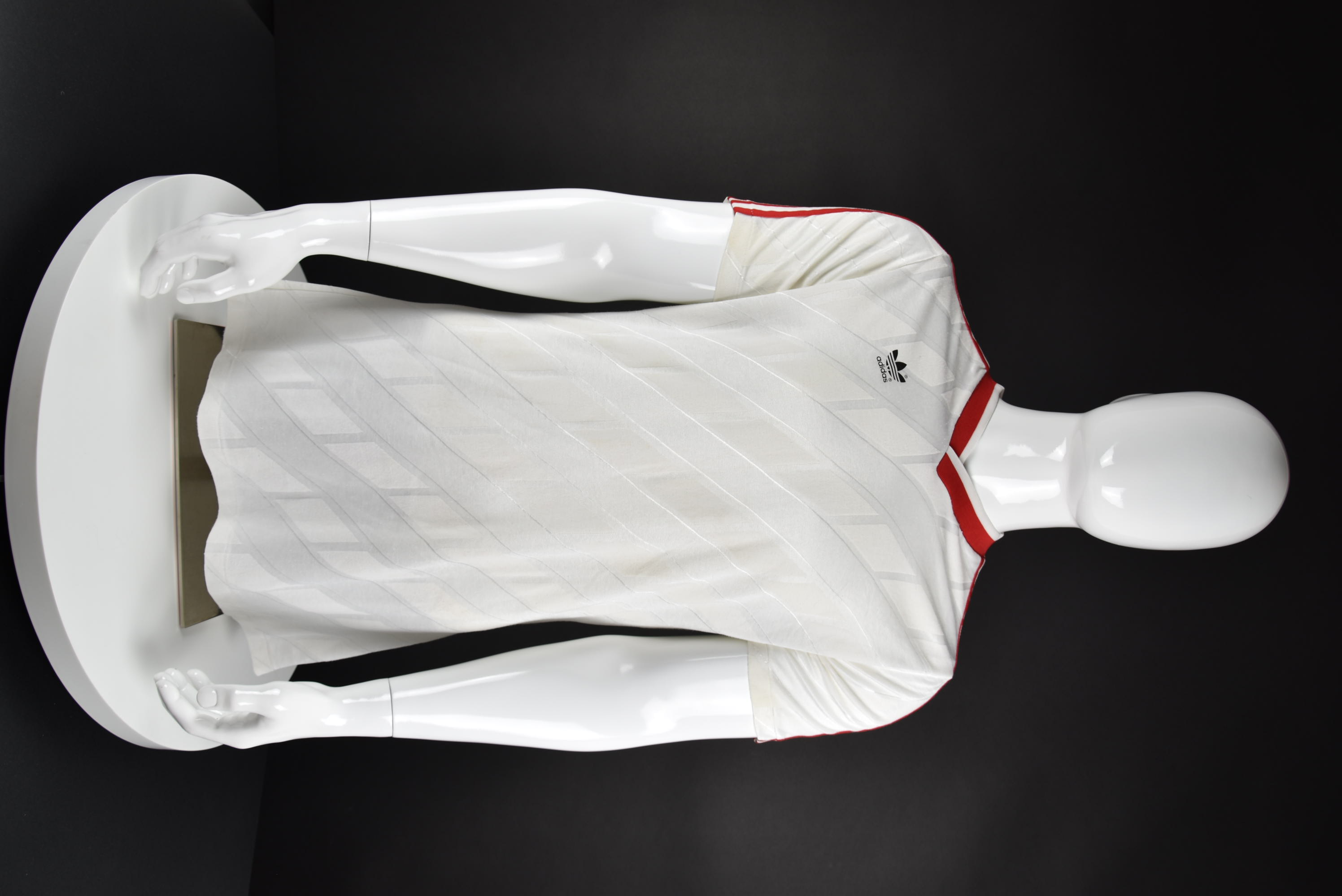 Николай Илиев front photo