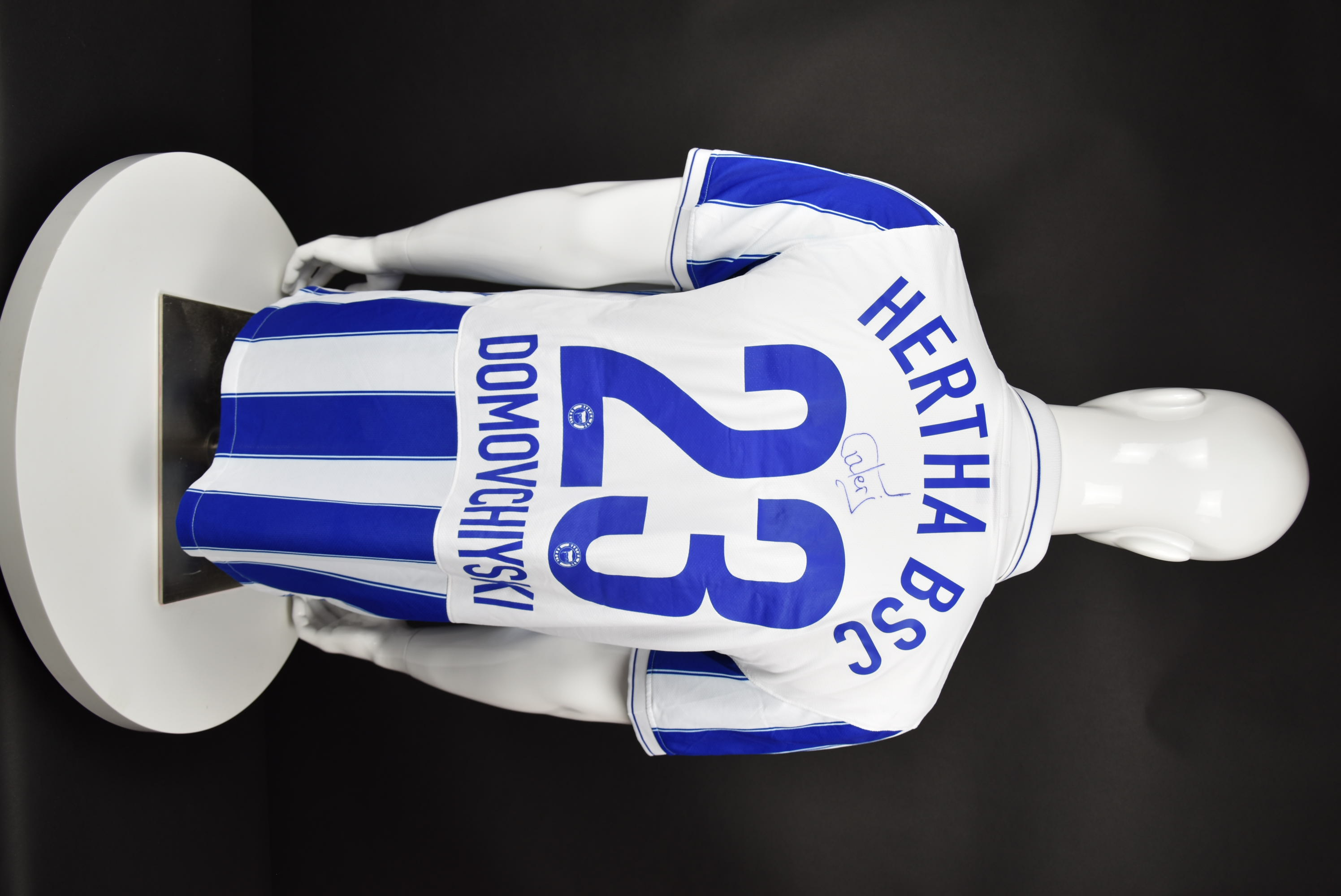 Валери Домовчийски back photo