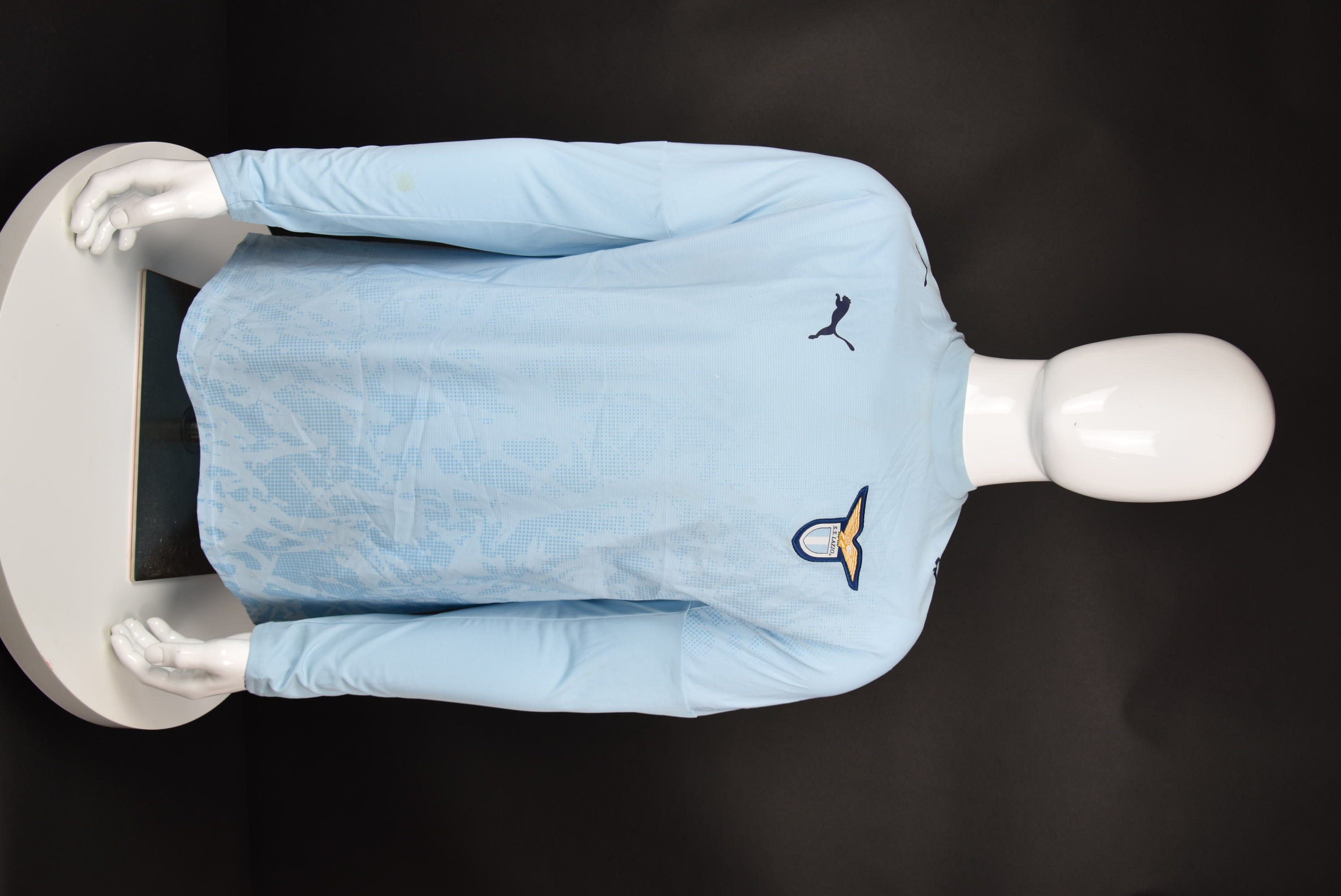 Горан Пандев front photo