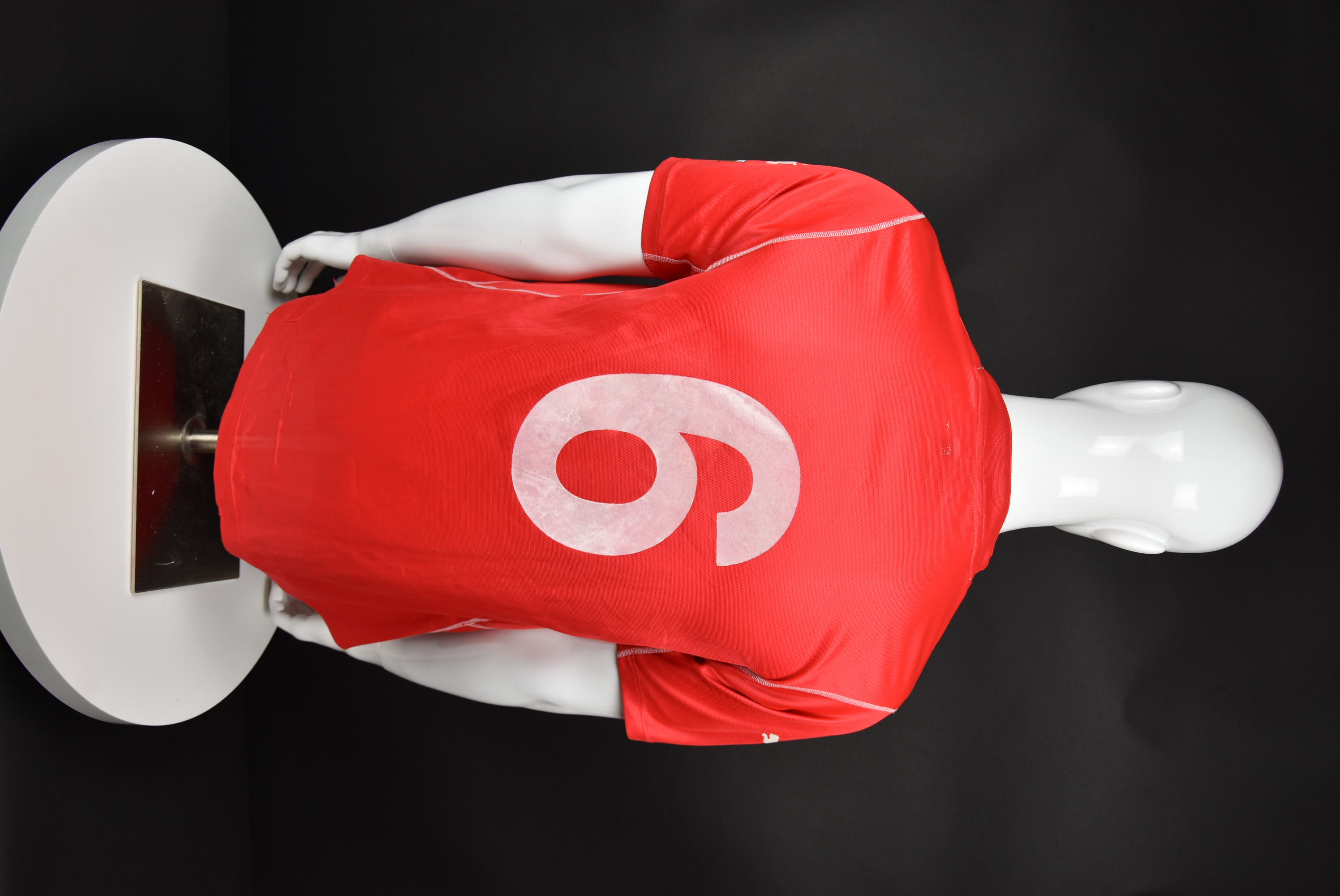 Неизвестен back photo