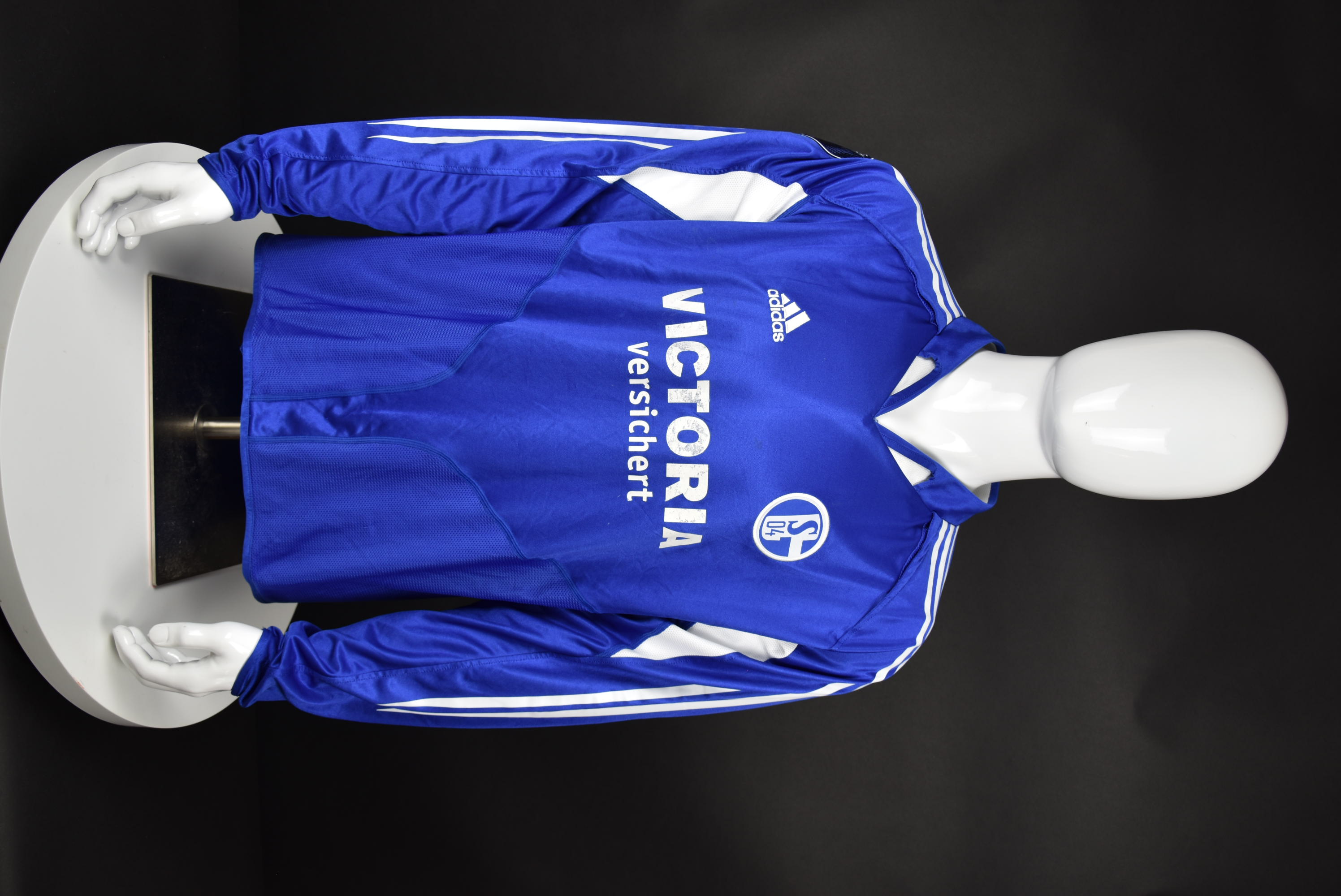 Кевин Курани front photo