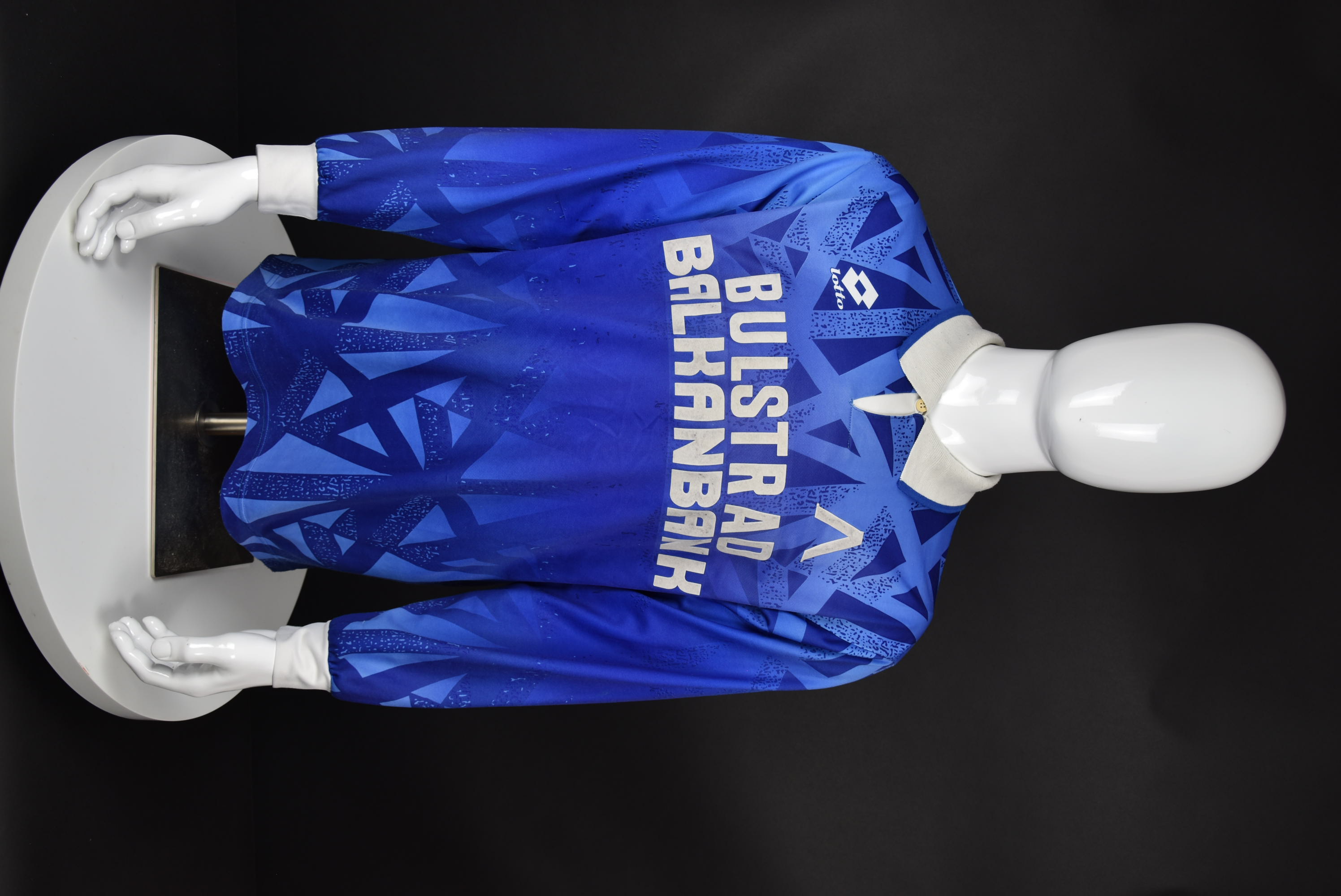 Златко Янков front photo