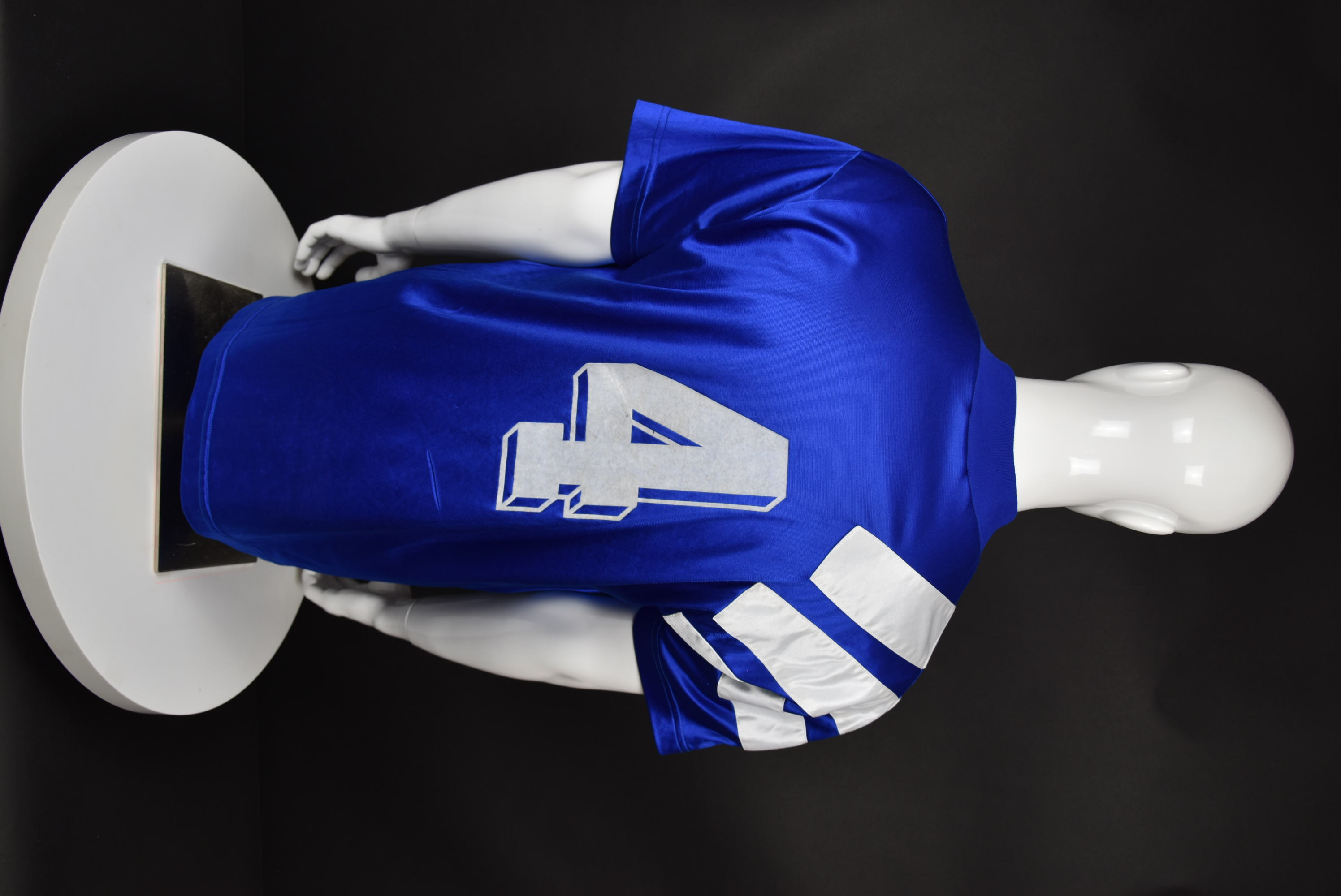 Цанко Цветанов back photo