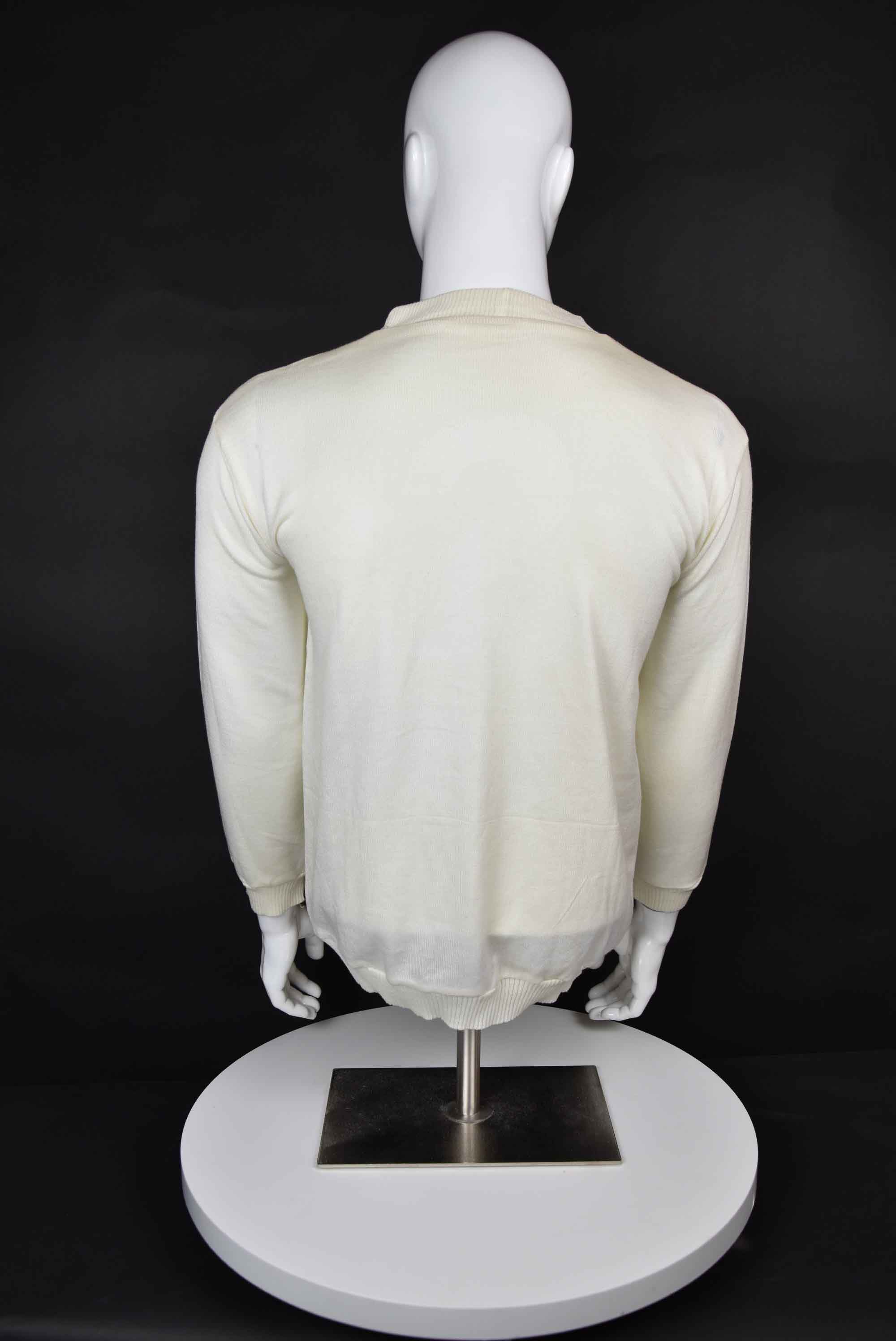 Димитриос Димитриу back photo