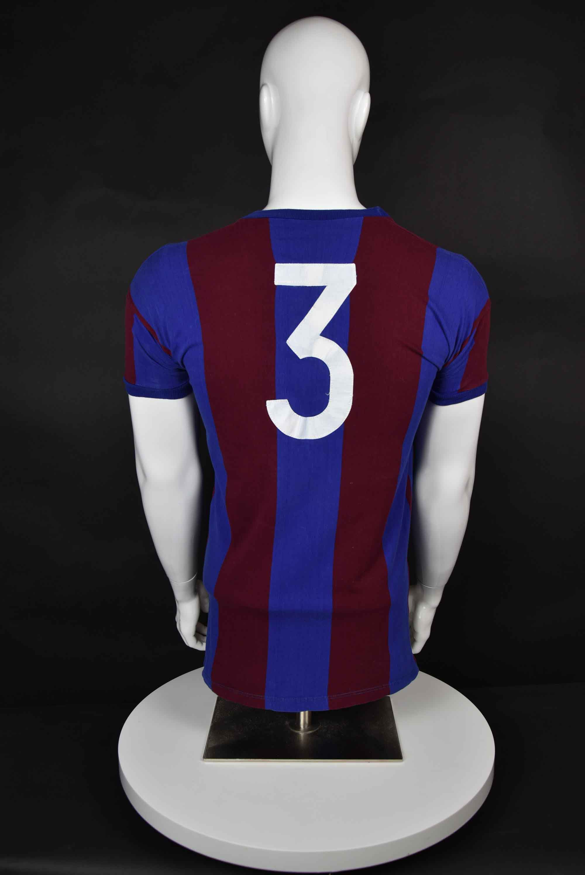 Галего back photo