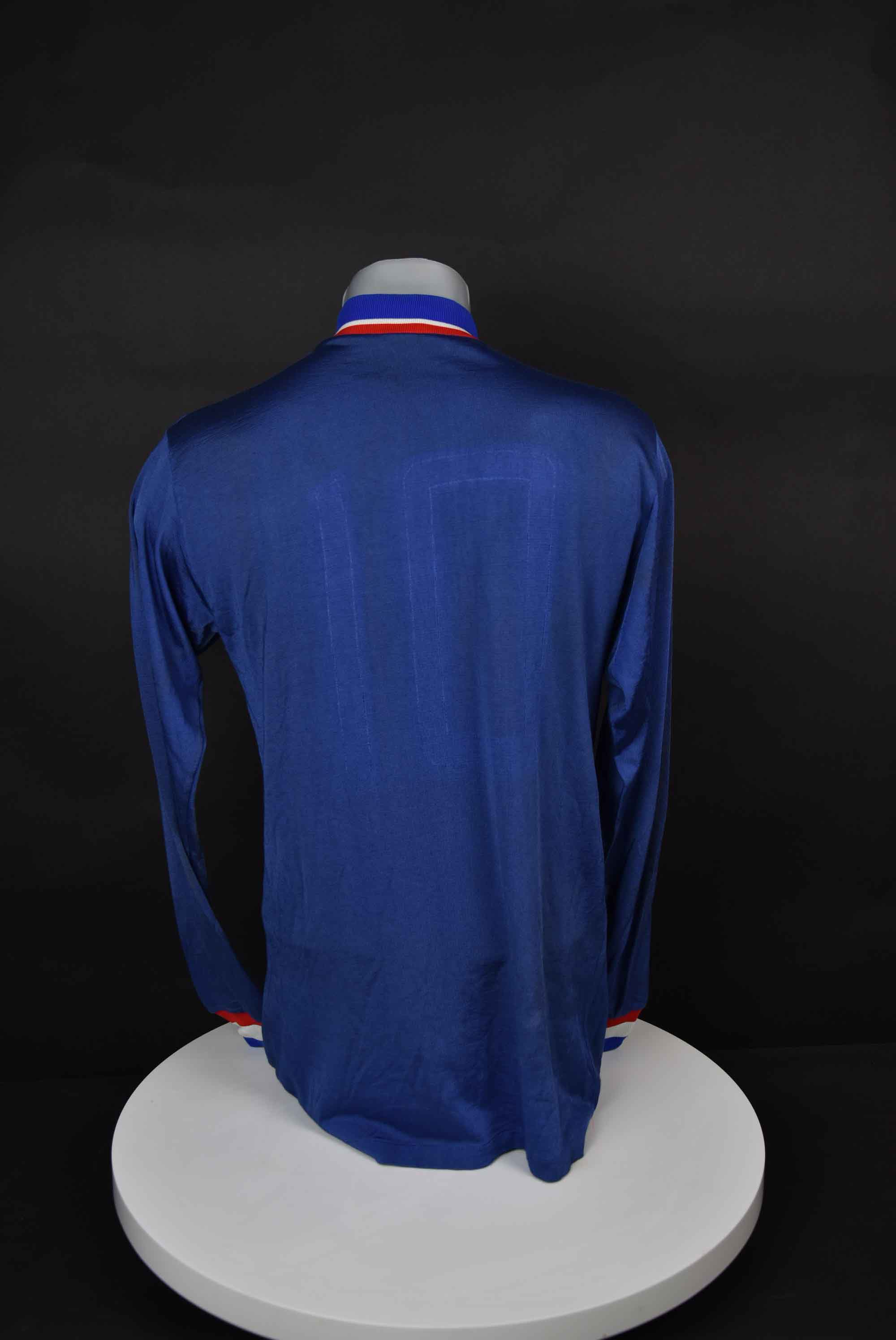 Жорж Леш back photo