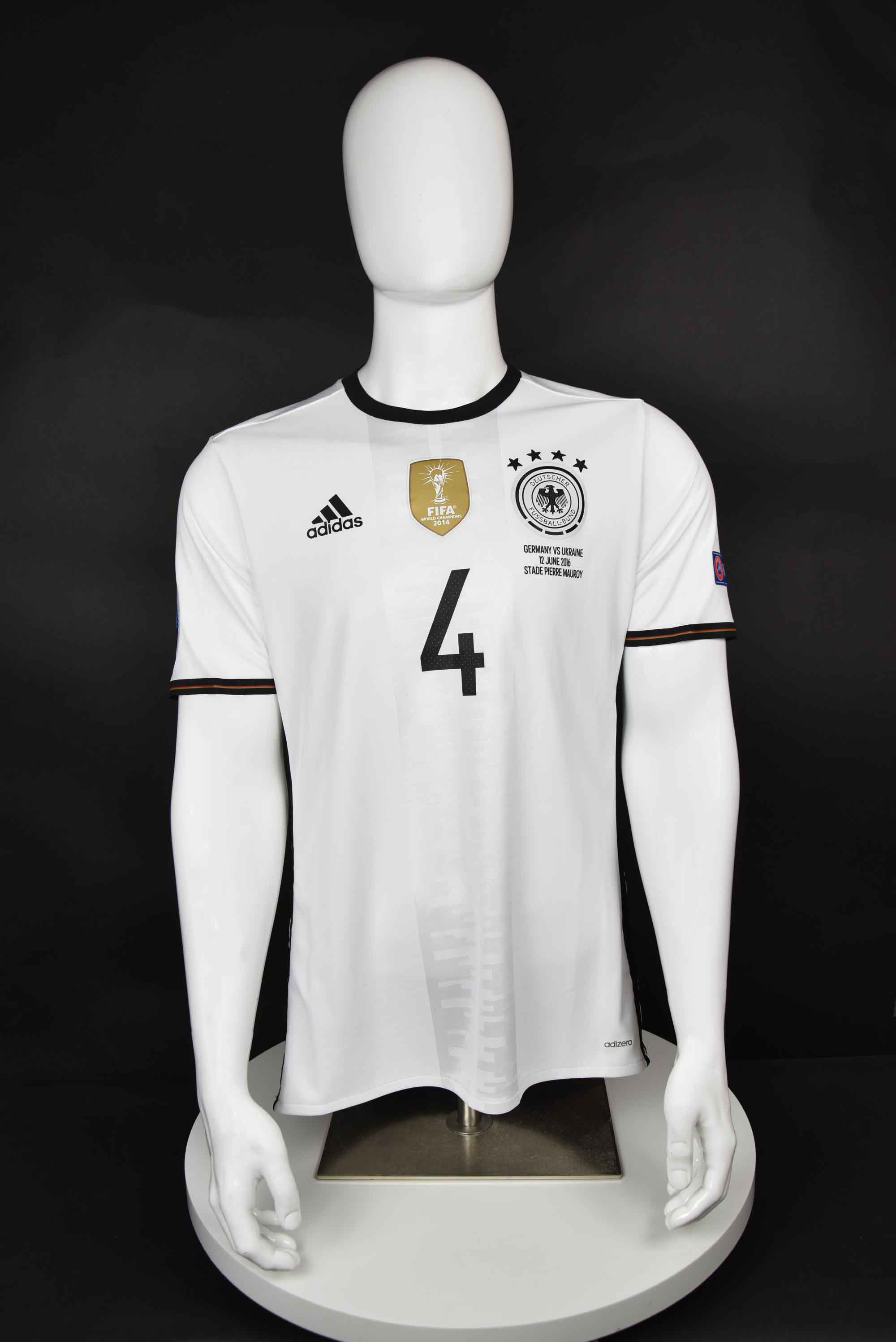 Бенедикт Хьоведес front photo