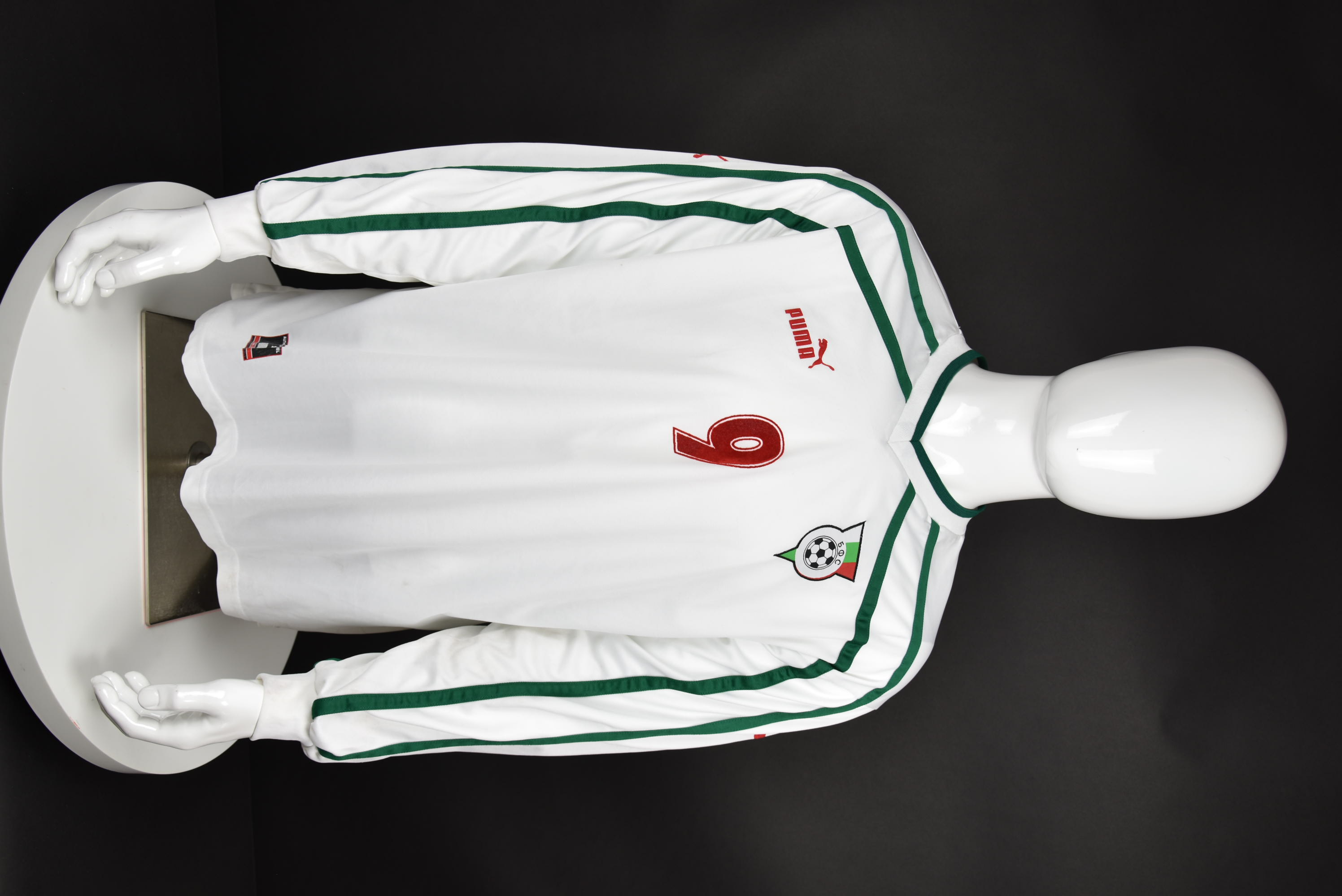 Георги Иванов front photo