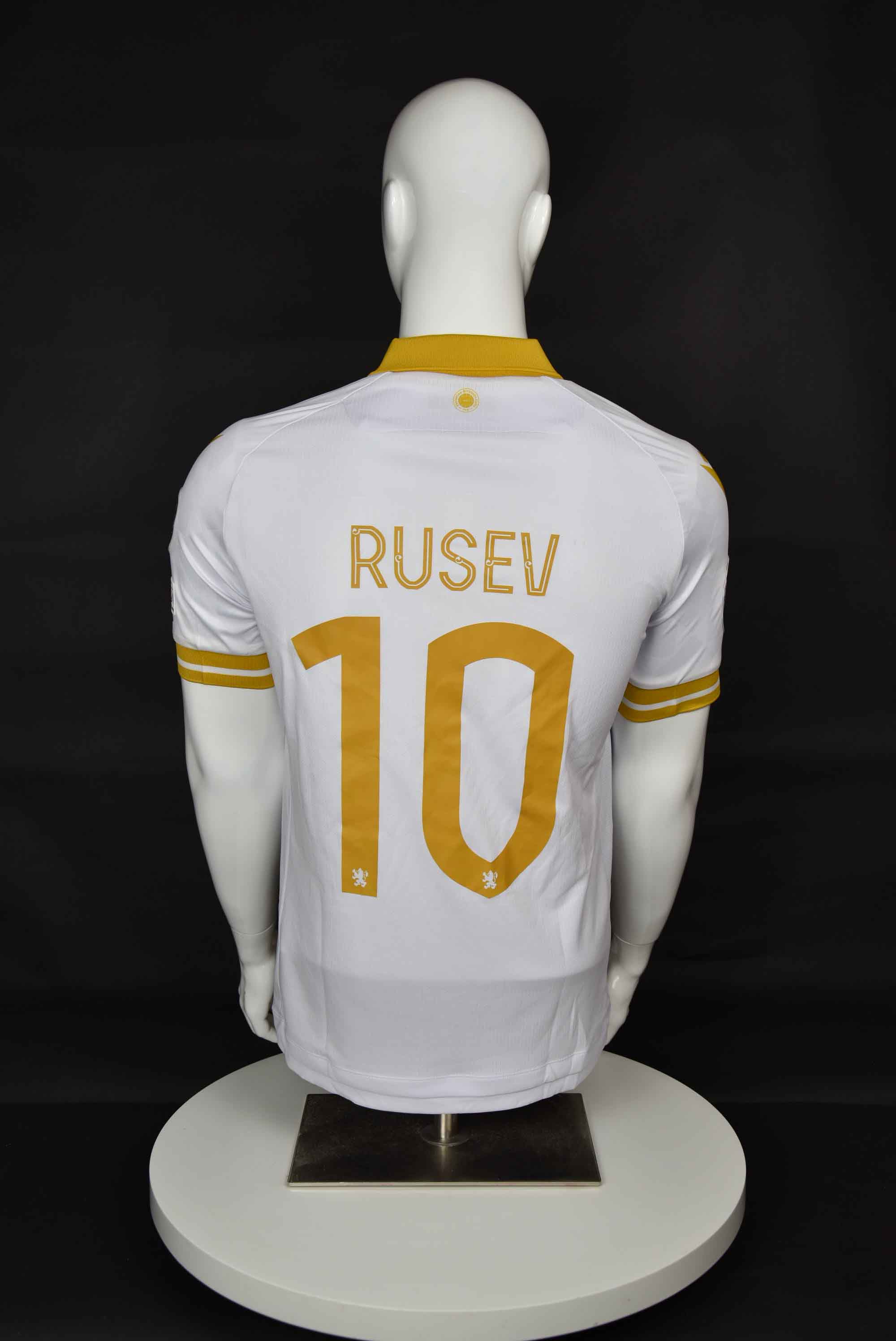 Георги Русев back photo