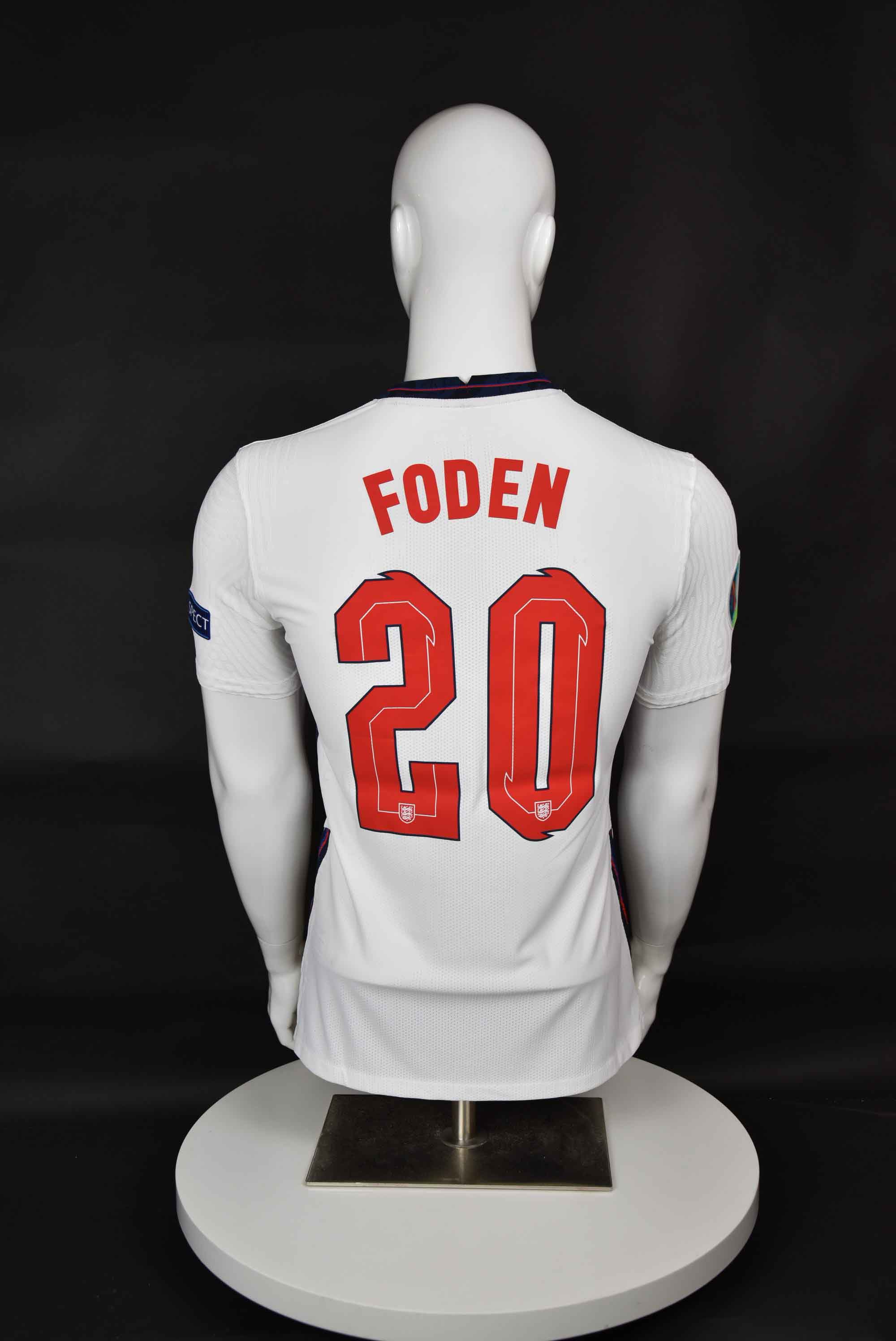 Фил Фоудън back photo